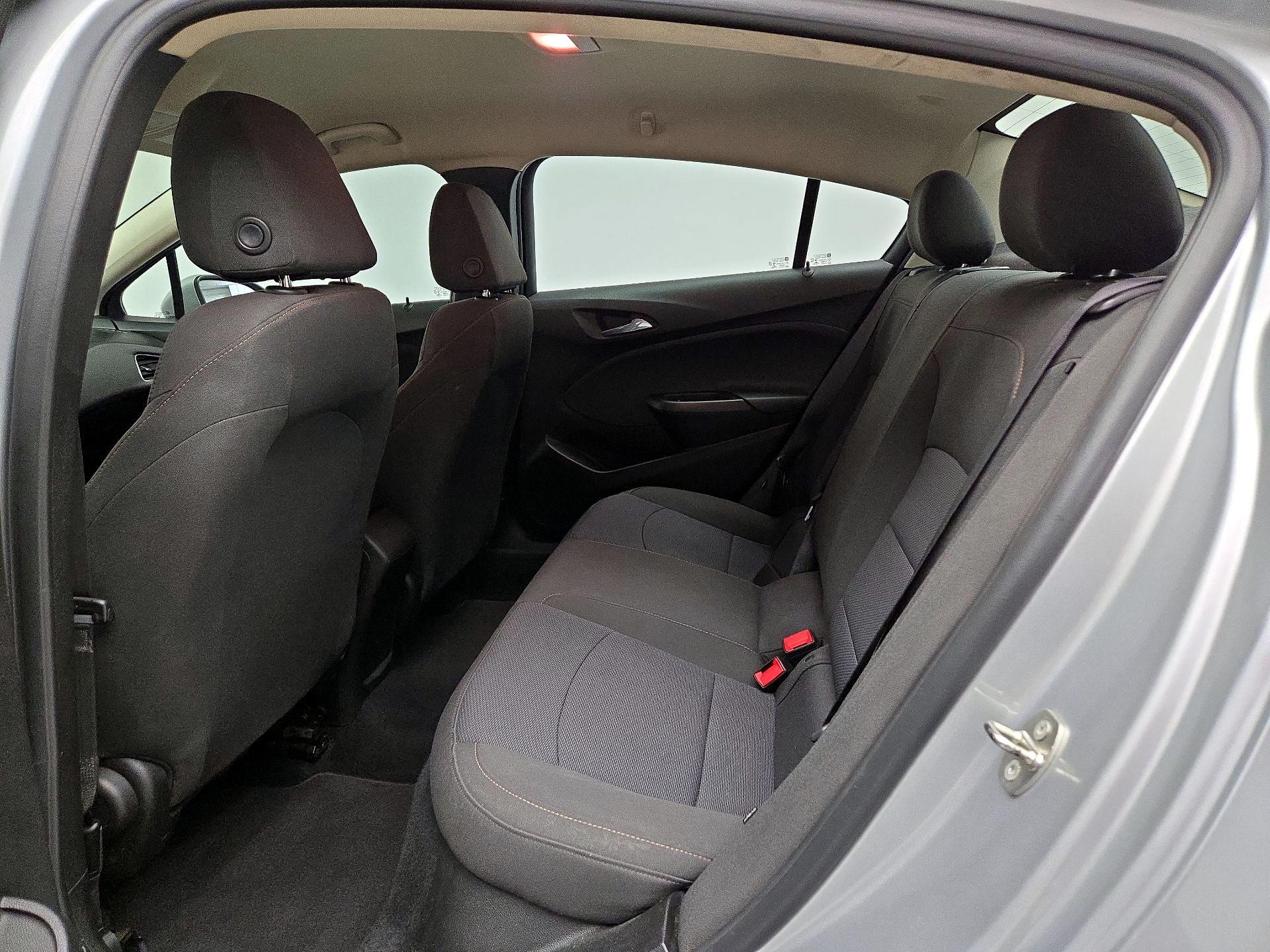 Thumbnail: 2018 Chevrolet Cruze - 19