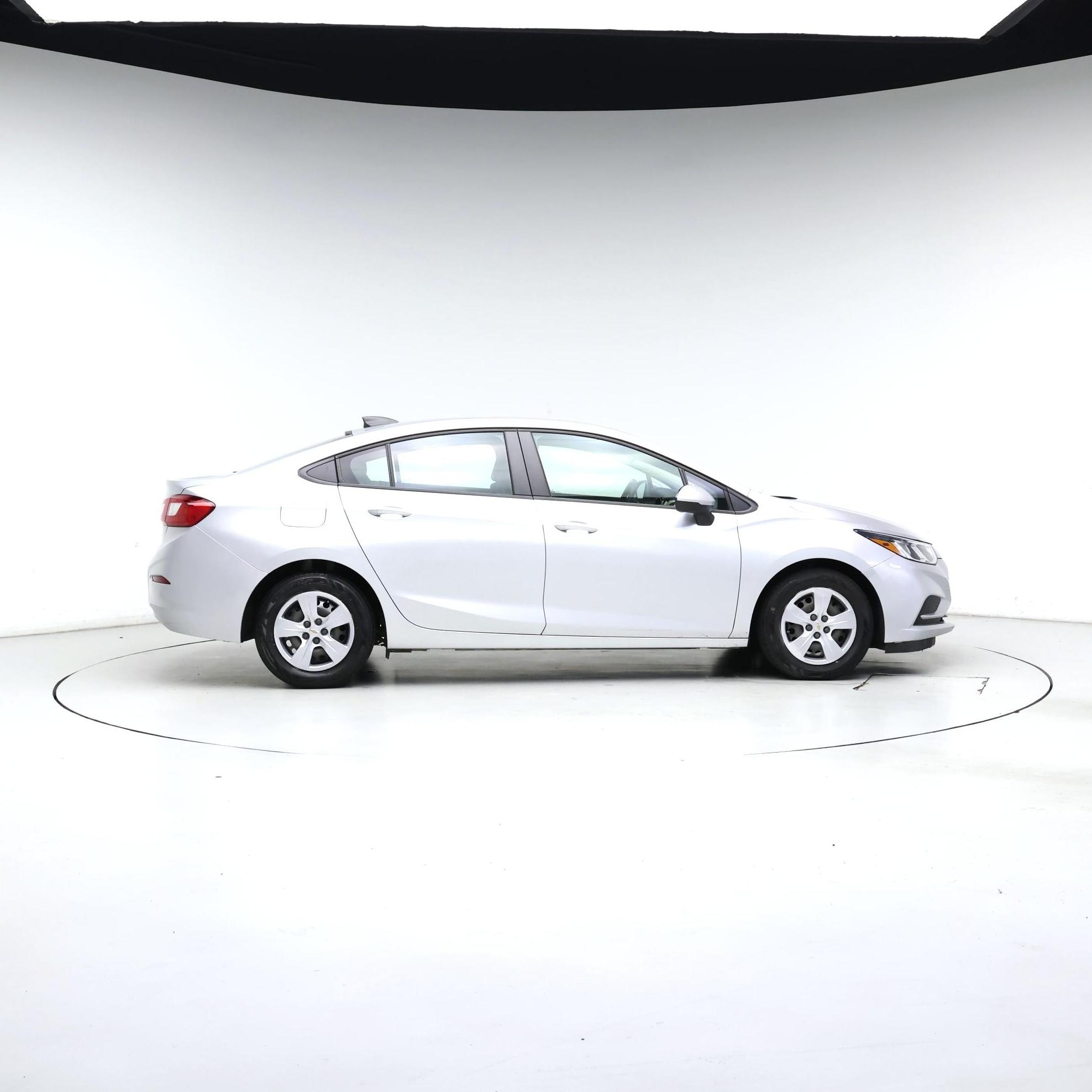 Thumbnail: 2018 Chevrolet Cruze - 7