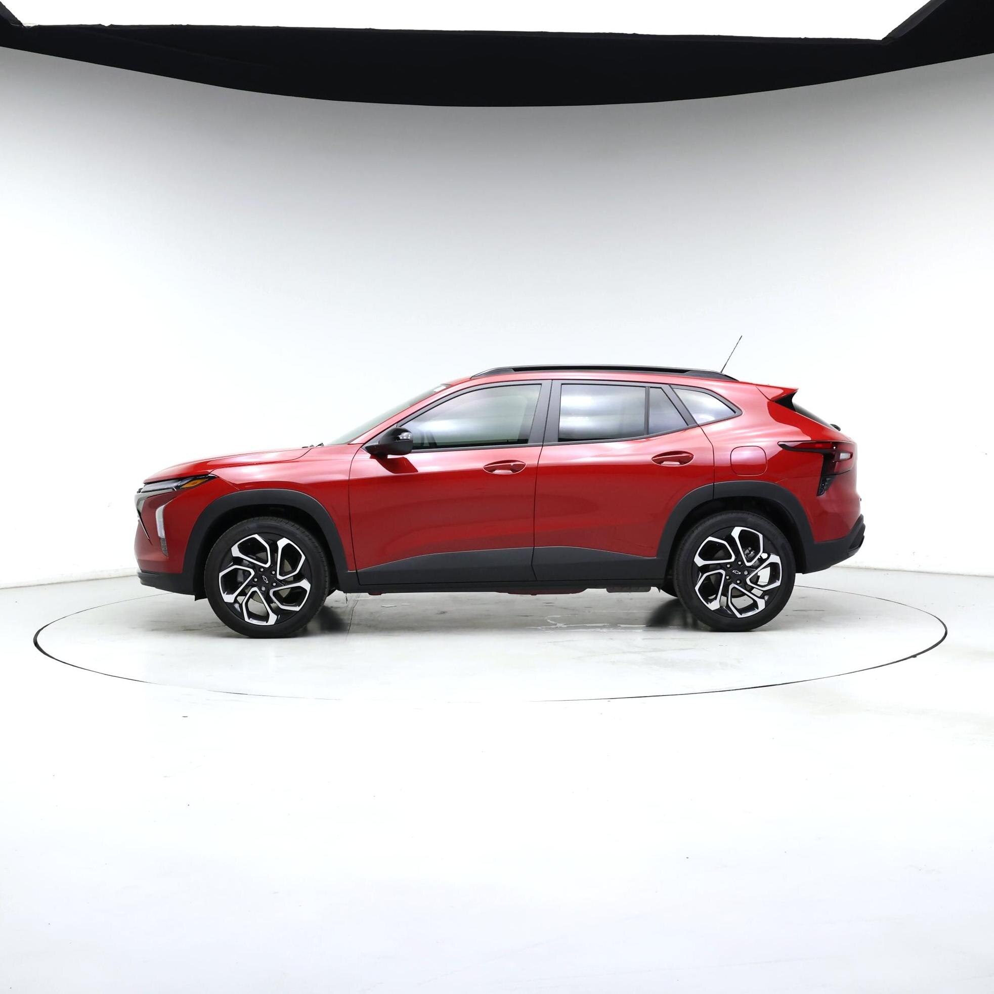 Thumbnail: 2026 Chevrolet Trax - 3