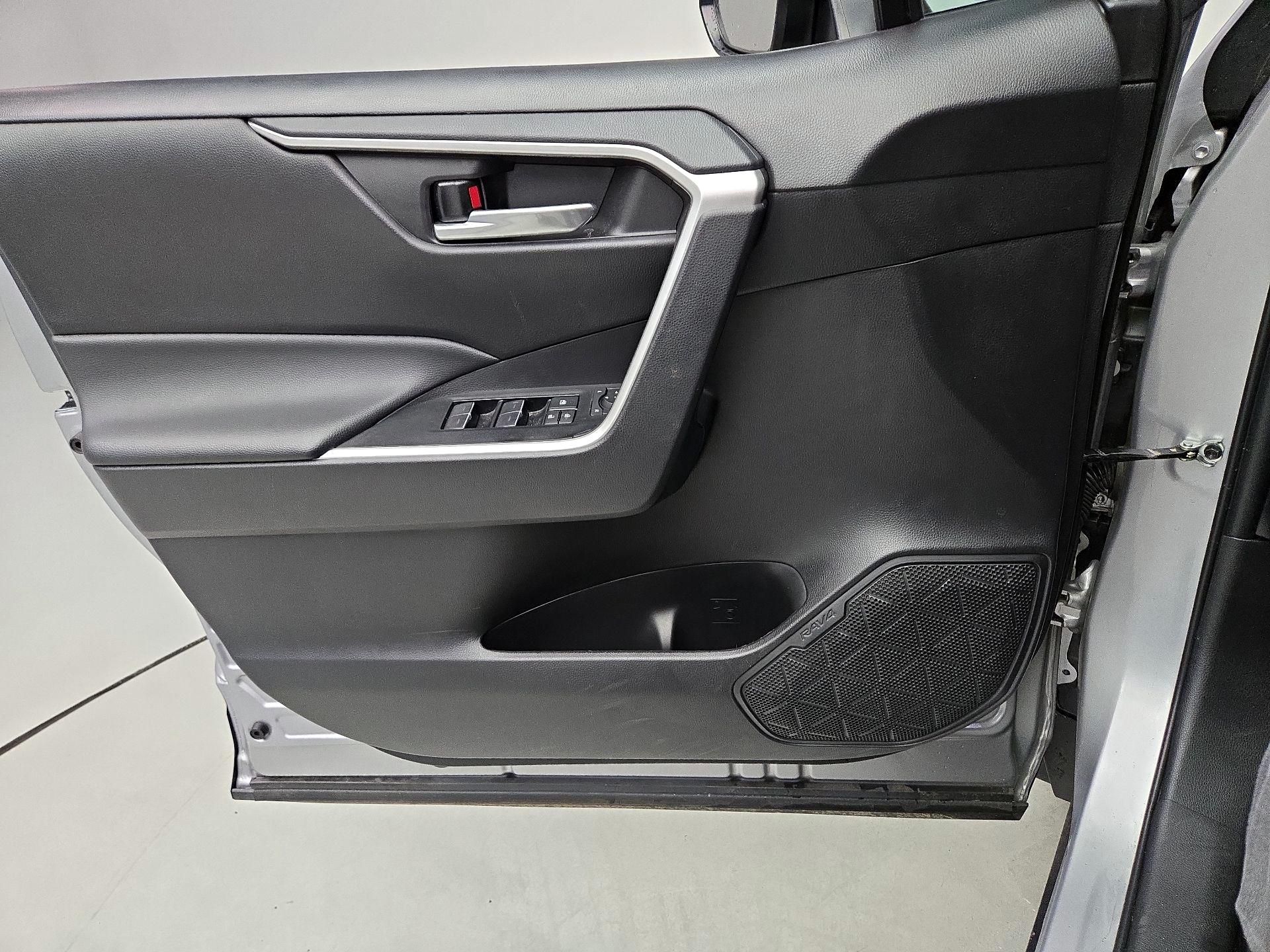 Thumbnail: 2023 Toyota RAV4 - 12