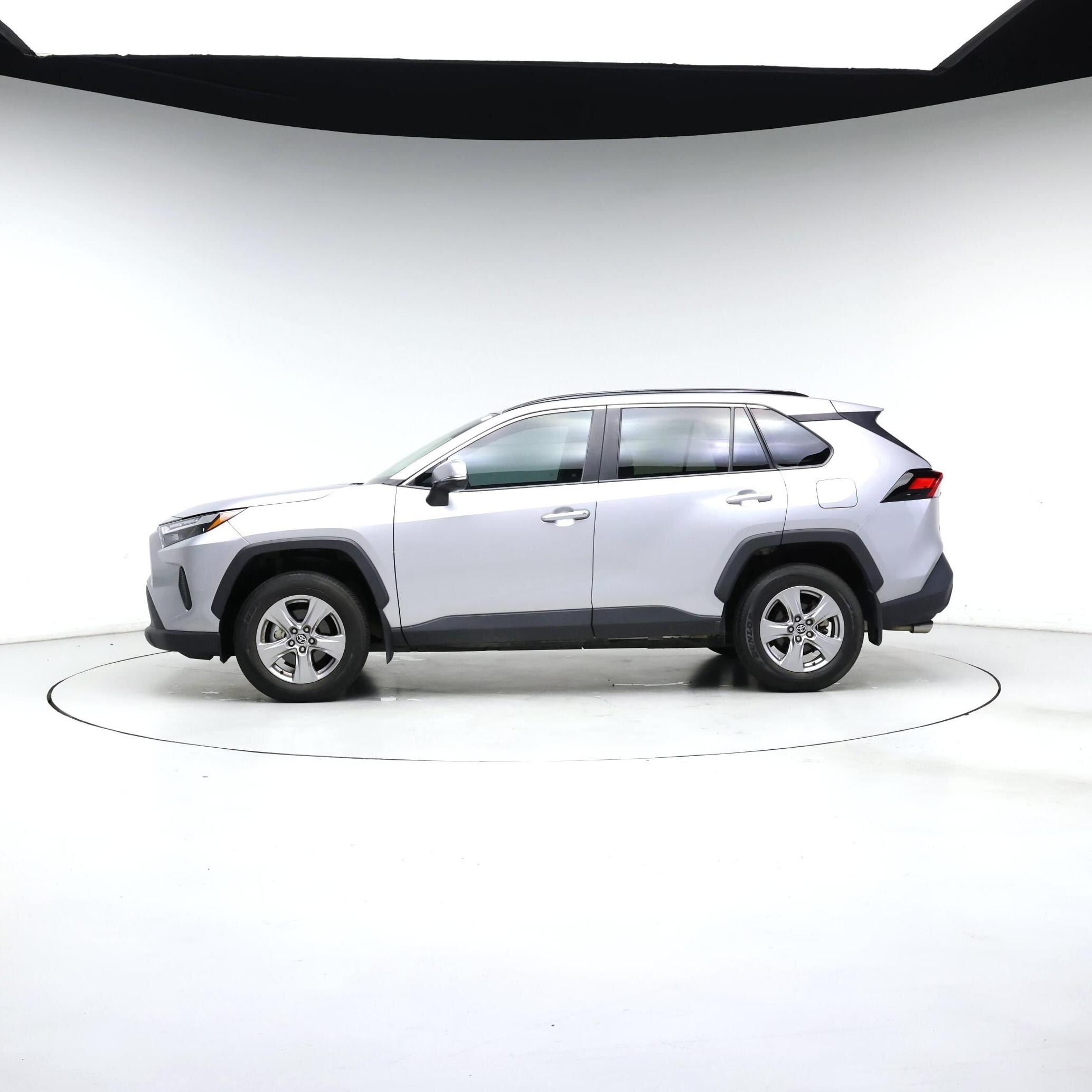 Thumbnail: 2023 Toyota RAV4 - 3