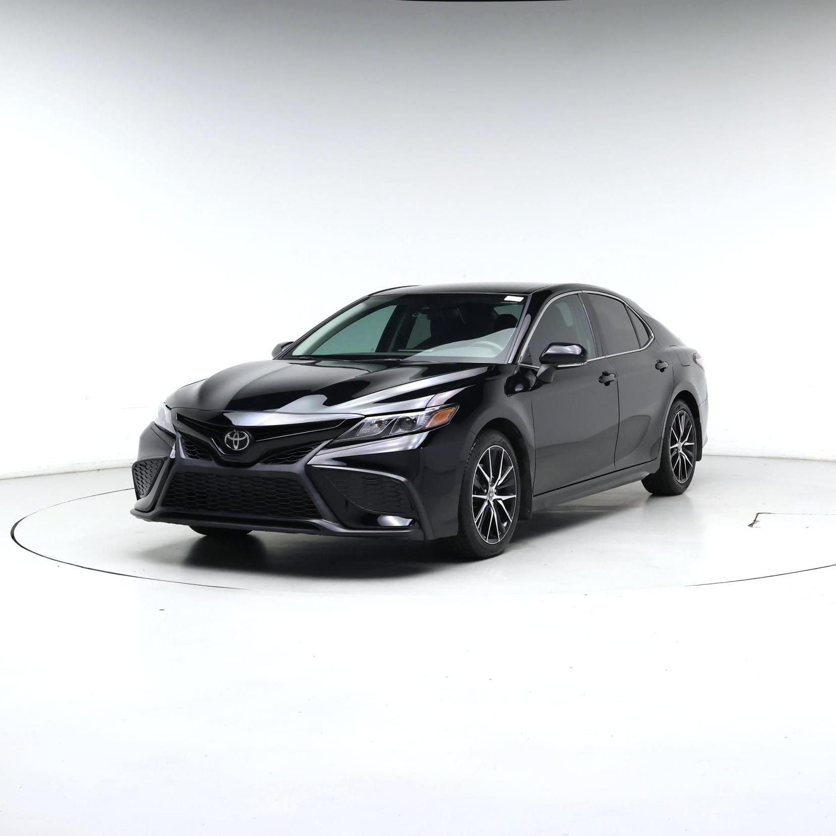 Thumbnail: 2022 Toyota Camry - 4