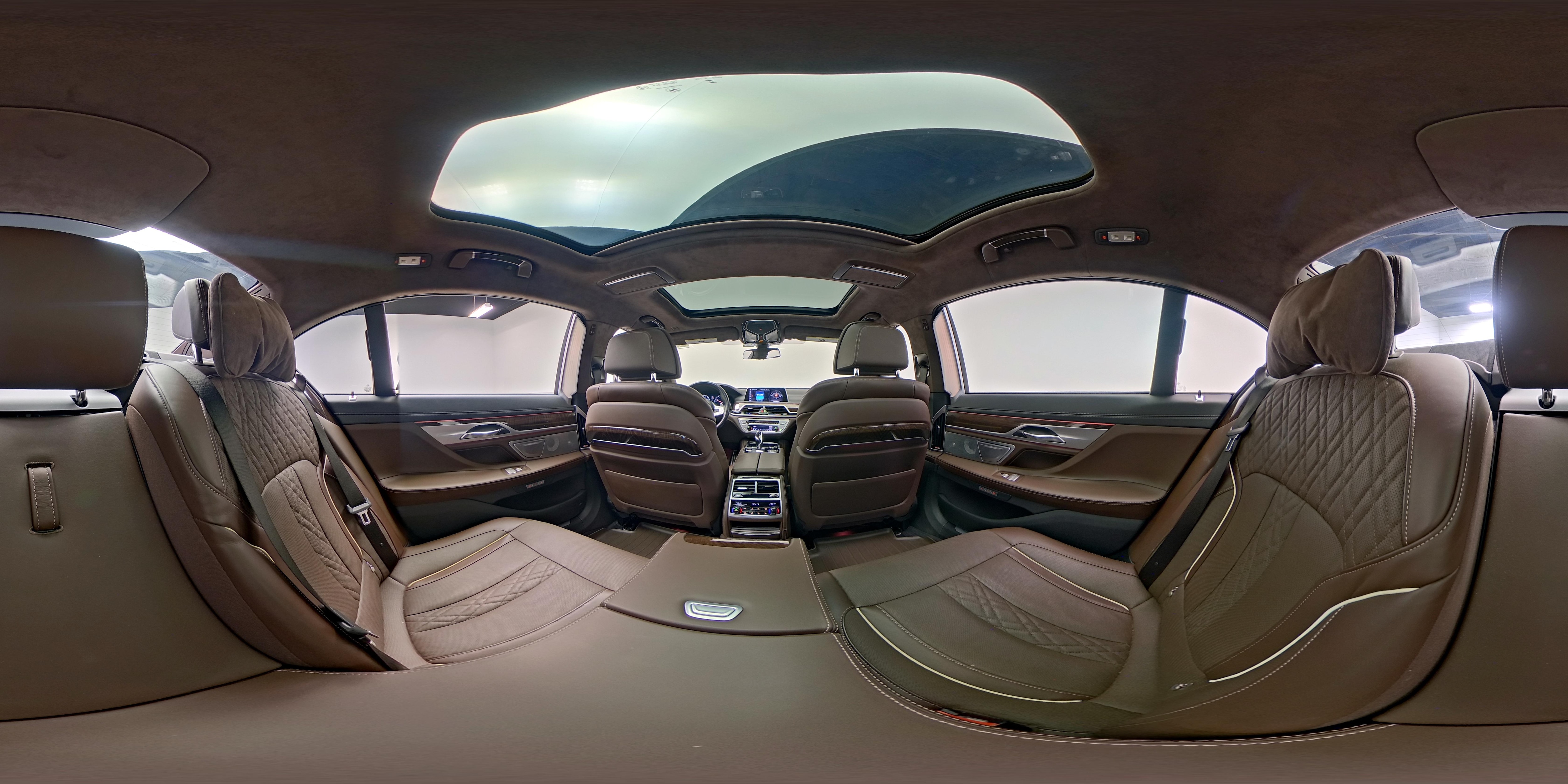 2018 BMW 7 Series M760i - Photo 29