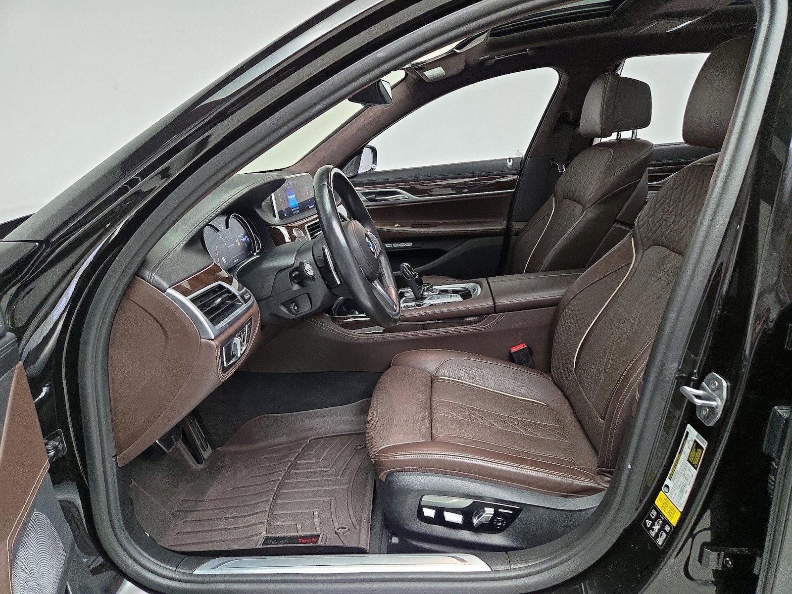2018 BMW 7 Series M760i - Photo 12