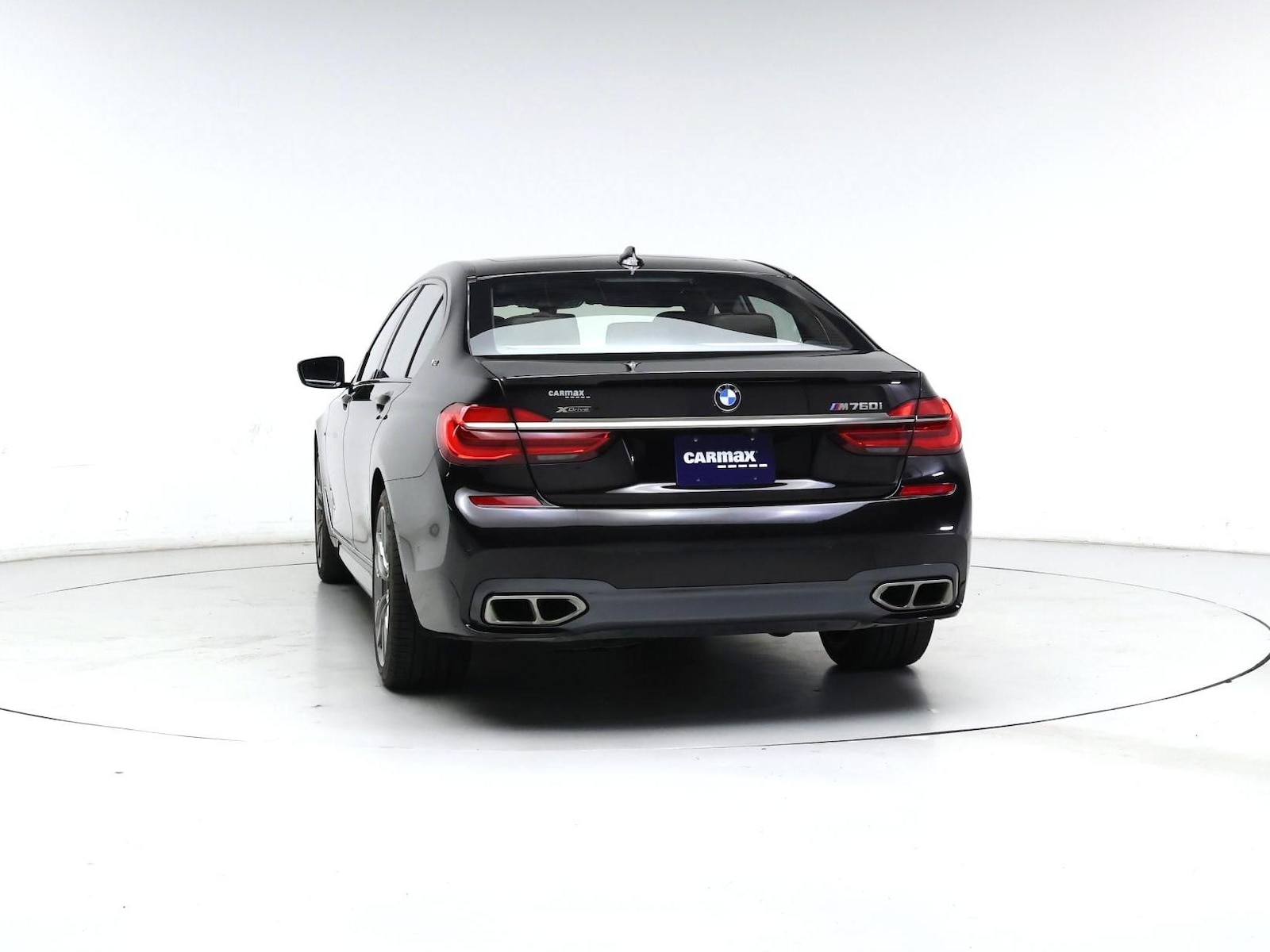 2018 BMW 7 Series M760i - Photo 6