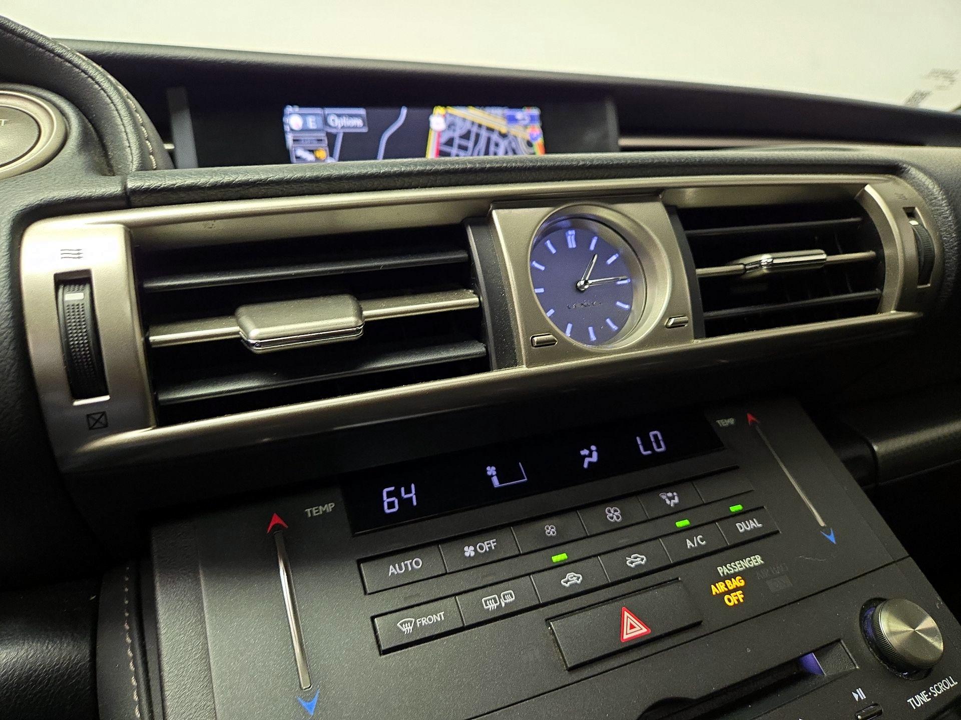 Thumbnail: 2015 Lexus IS - 17