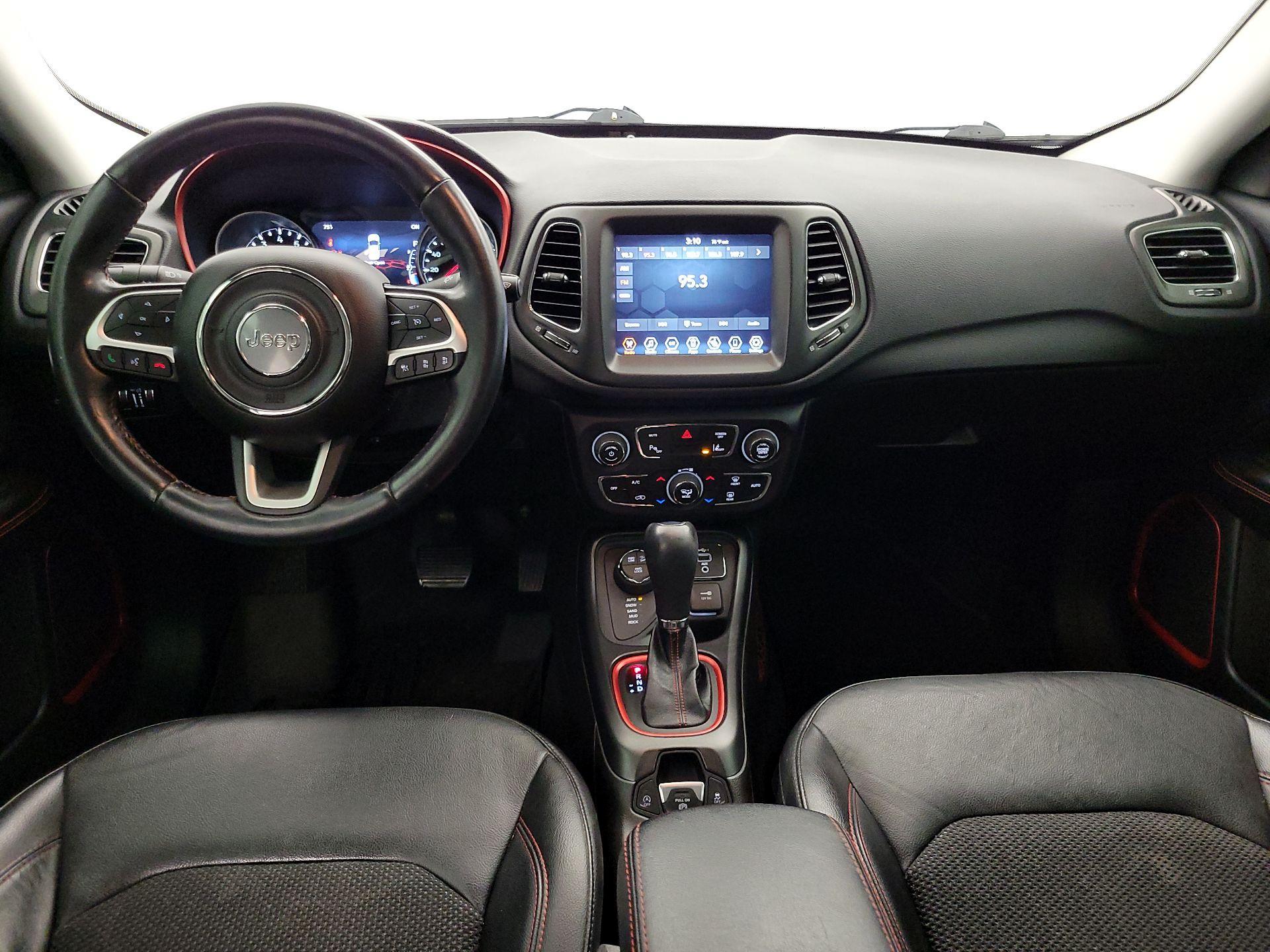 Thumbnail: 2021 Jeep Compass - 9