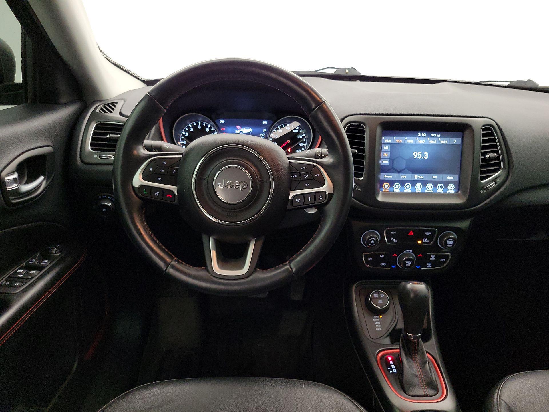 Thumbnail: 2021 Jeep Compass - 10