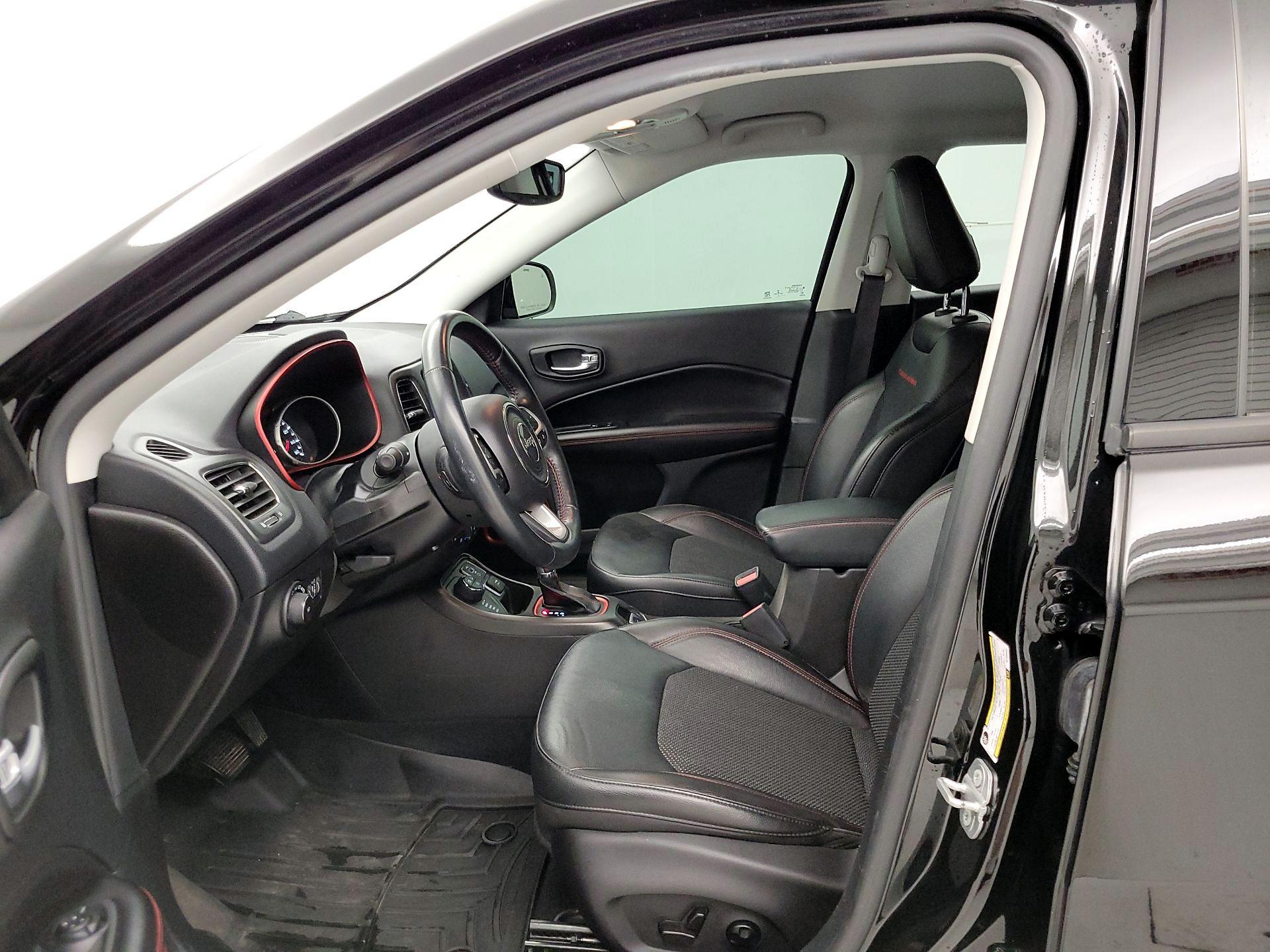 Thumbnail: 2021 Jeep Compass - 11