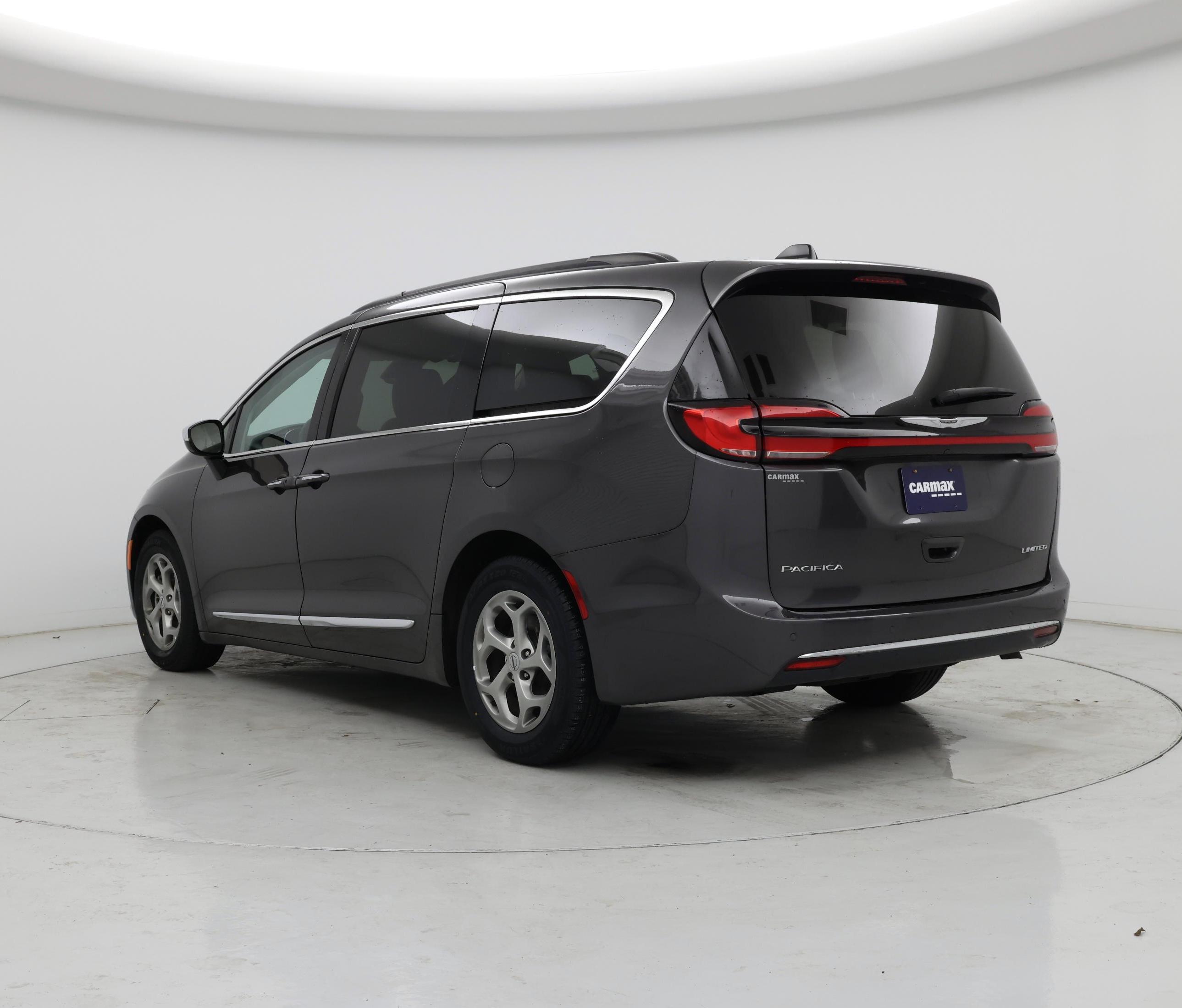 Thumbnail: 2023 Chrysler Pacifica - 2