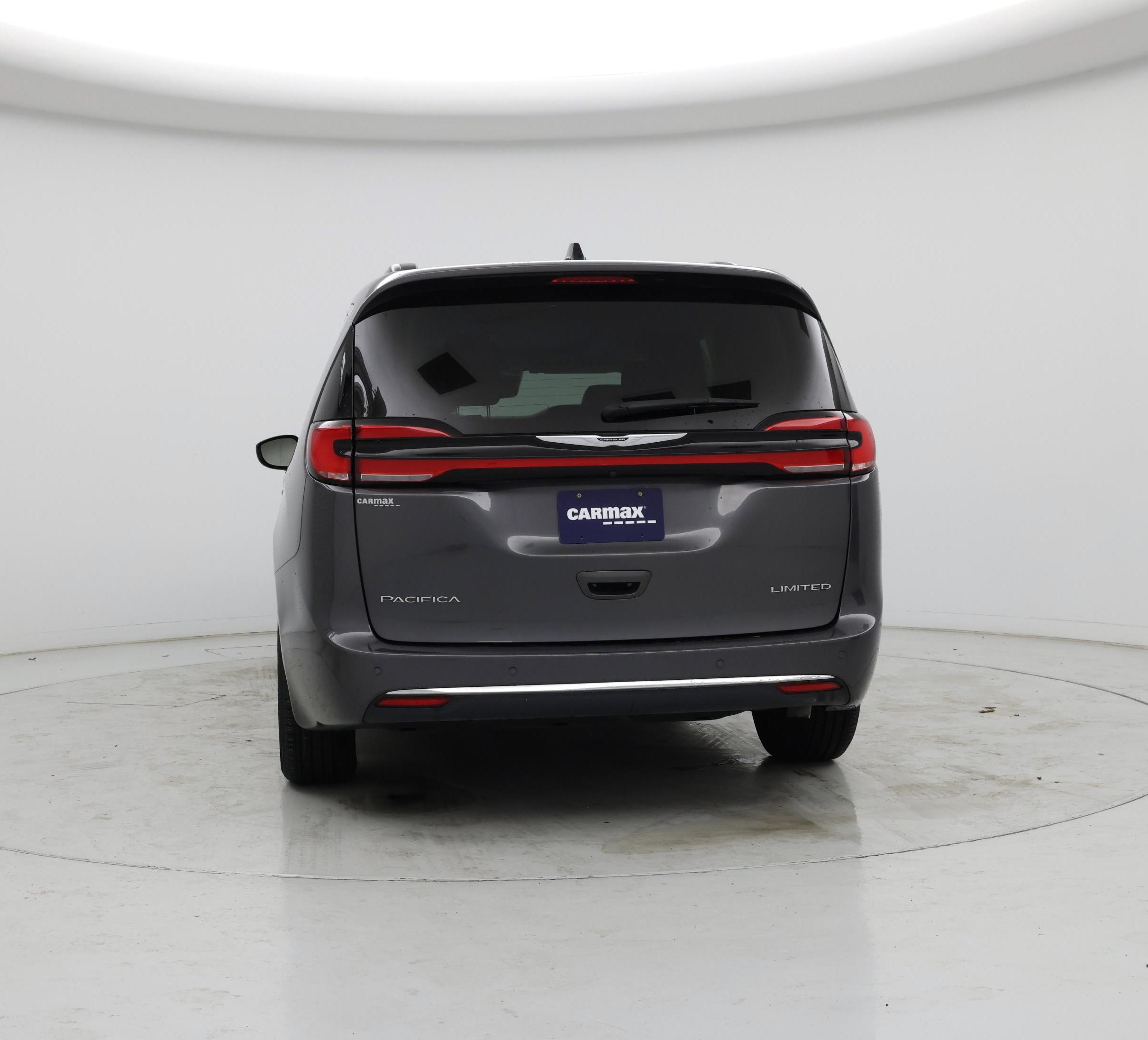 Thumbnail: 2023 Chrysler Pacifica - 6