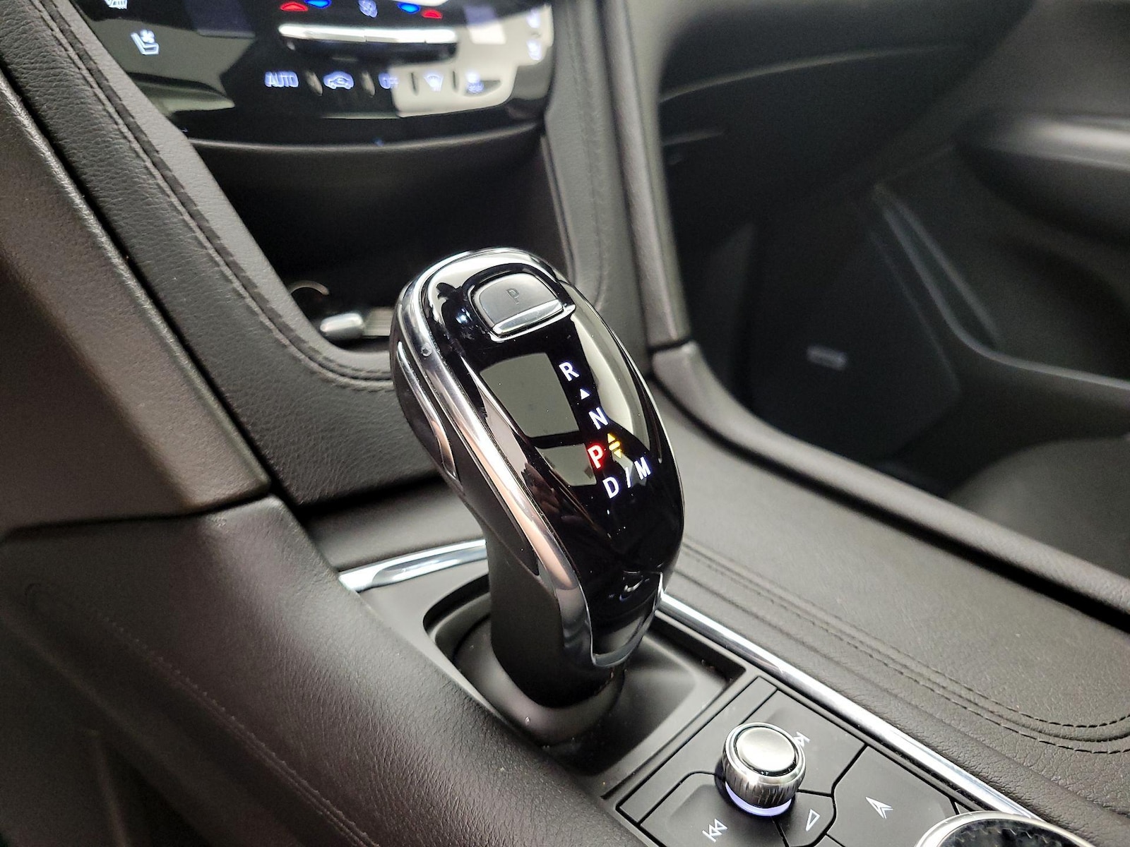 2023 Cadillac XT6 Sport - Photo 17