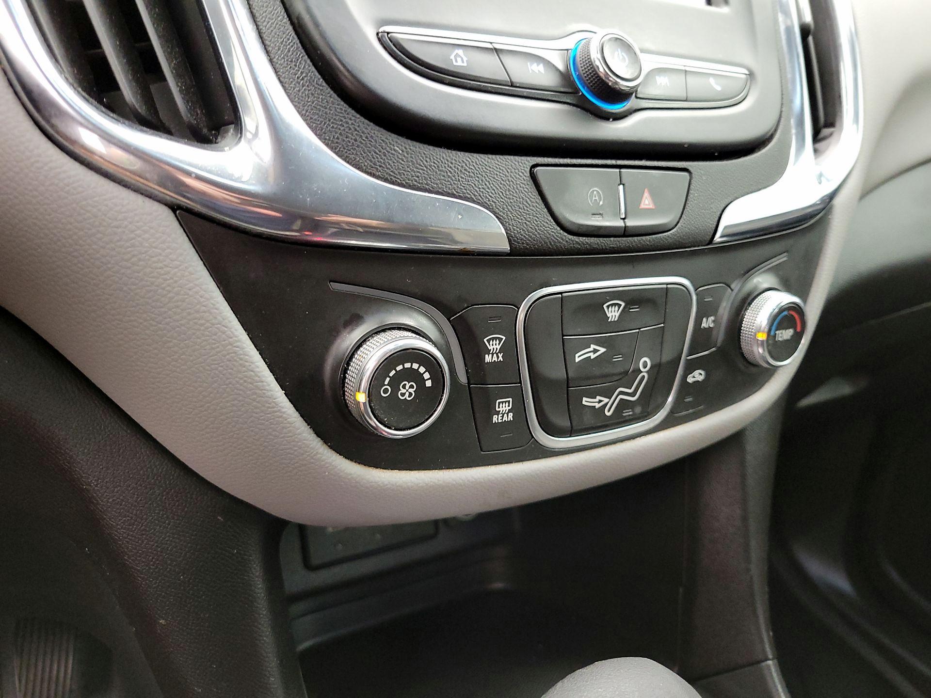 Thumbnail: 2024 Chevrolet Equinox - 16