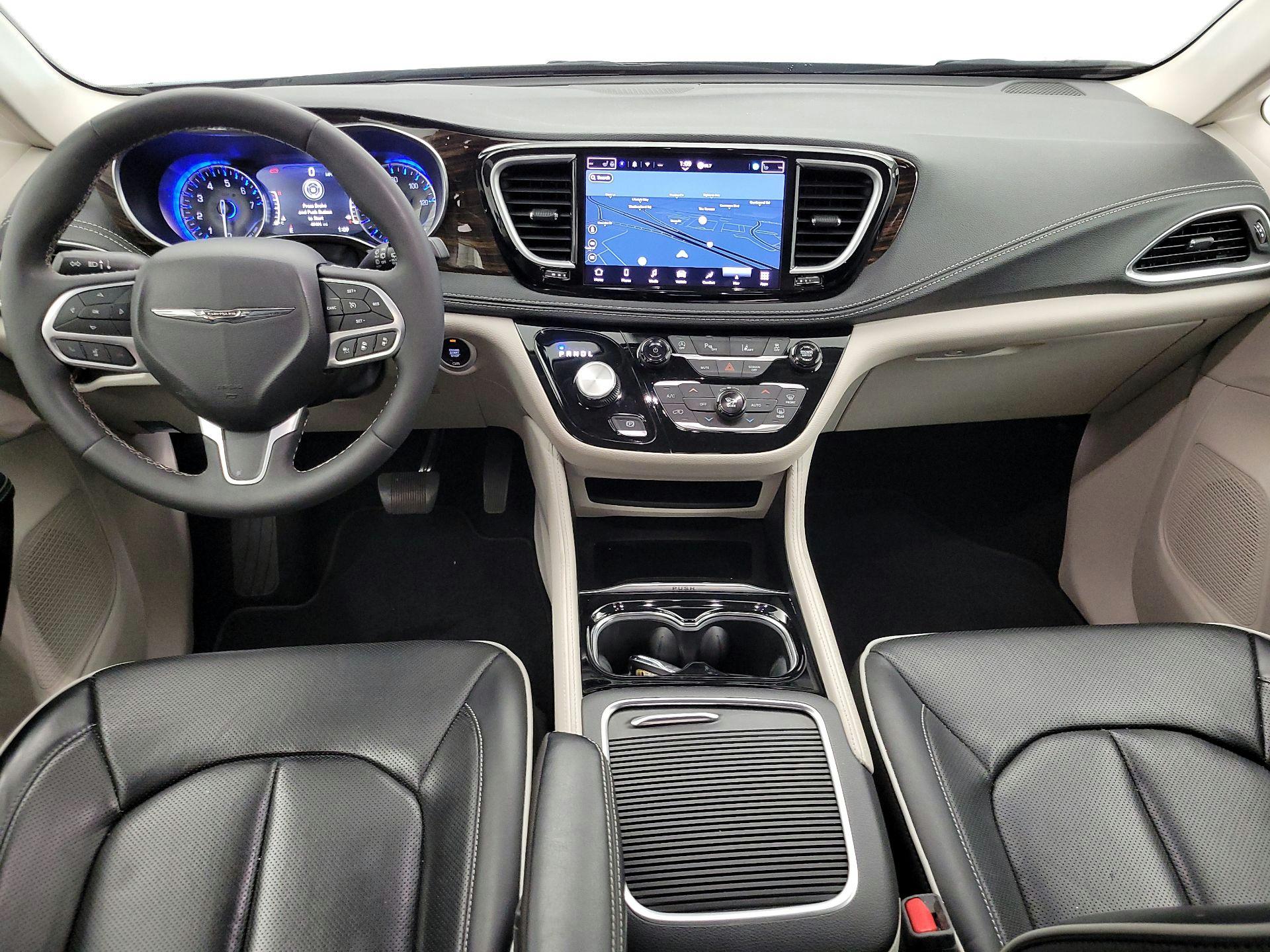 Thumbnail: 2024 Chrysler Pacifica - 9