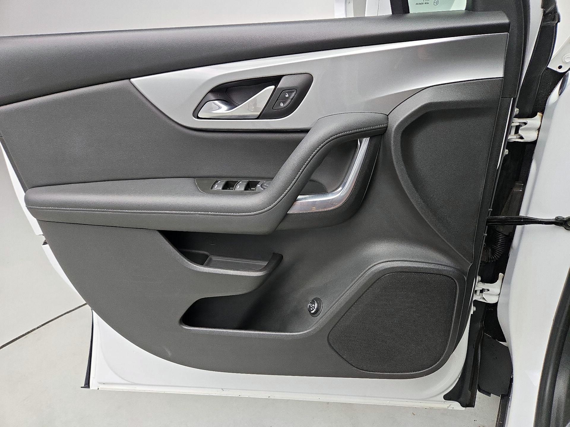 Thumbnail: 2019 Chevrolet Blazer - 12