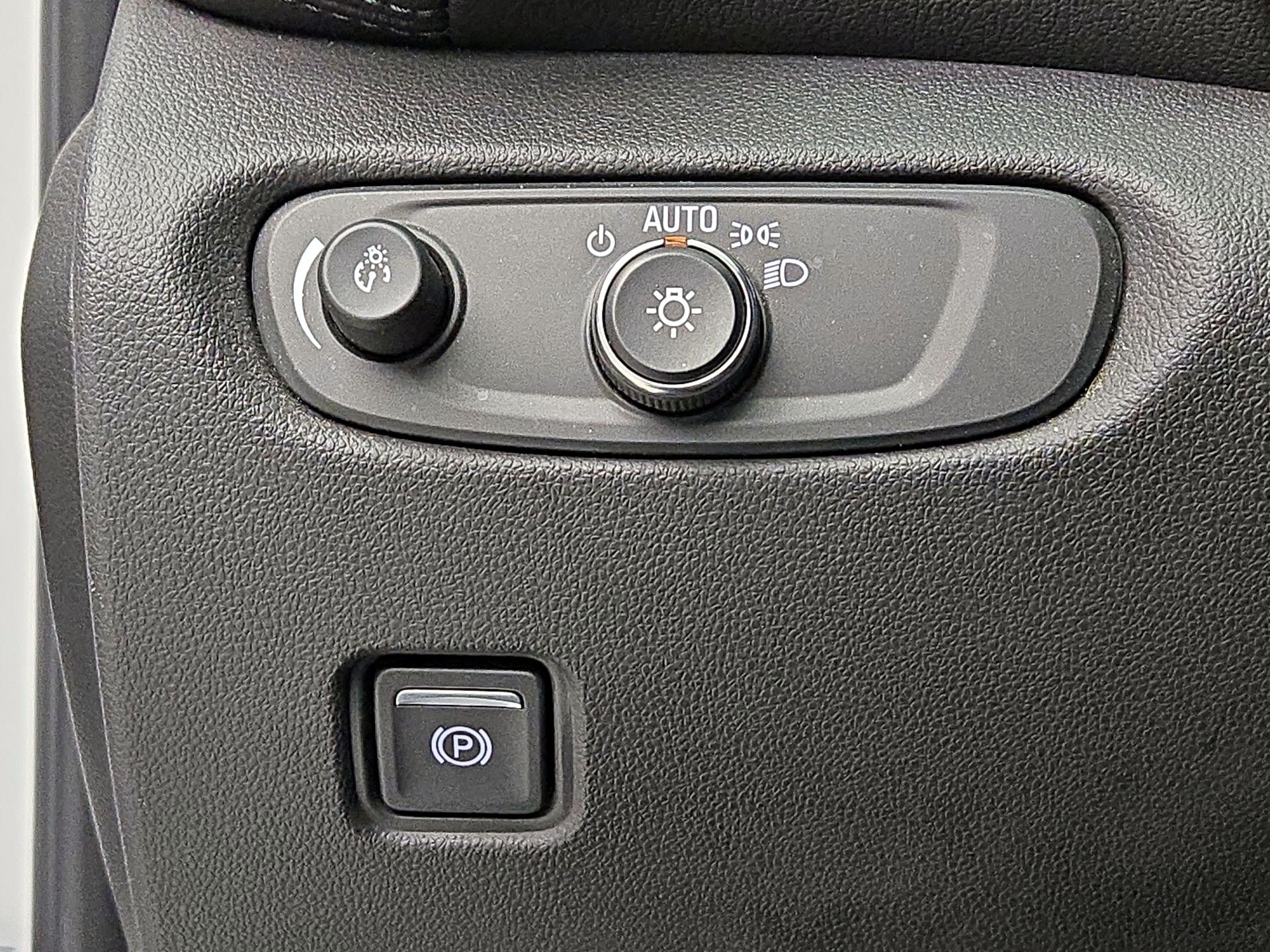 Thumbnail: 2019 Chevrolet Blazer - 13