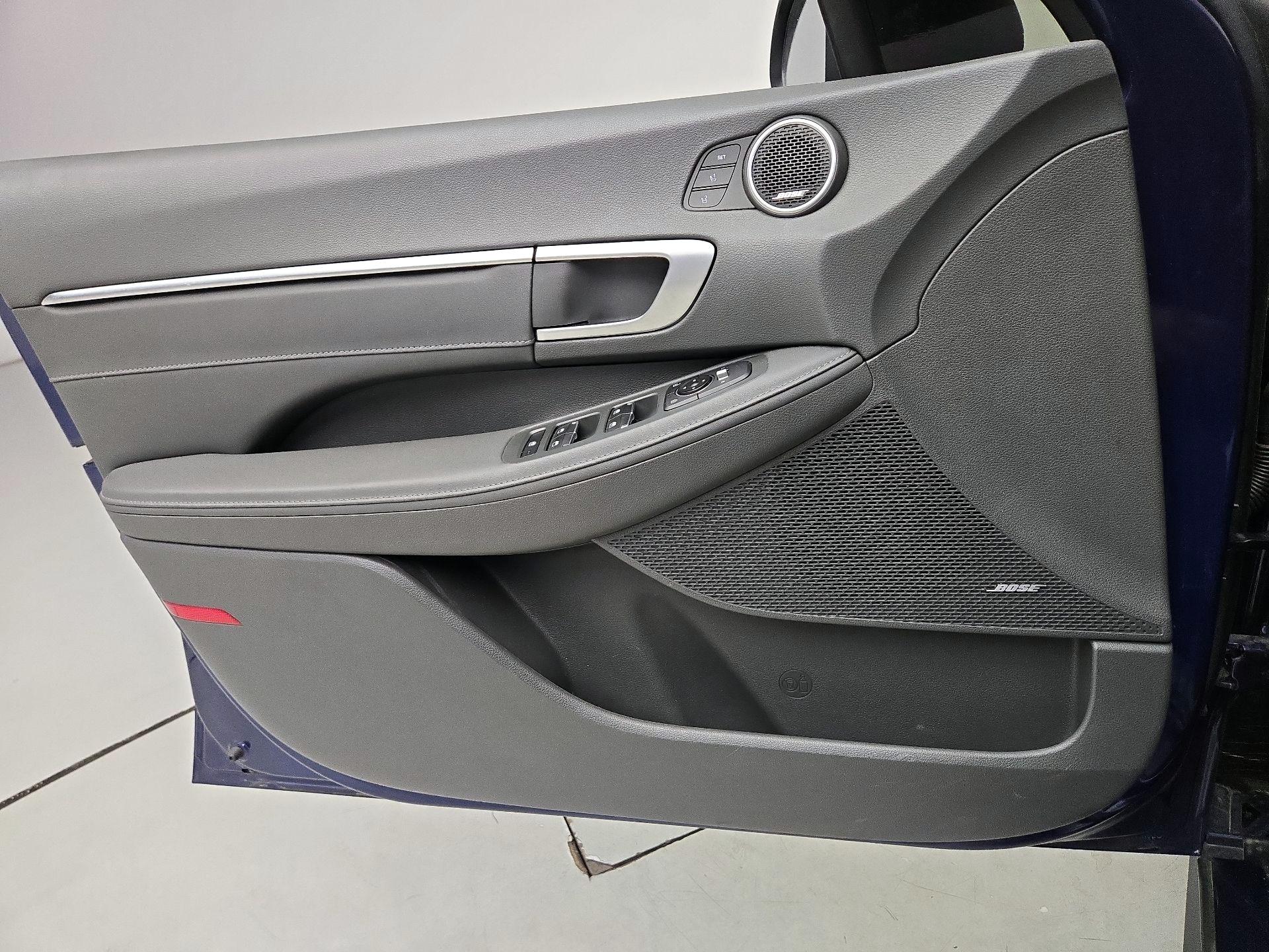 Thumbnail: 2022 Hyundai Sonata - 12
