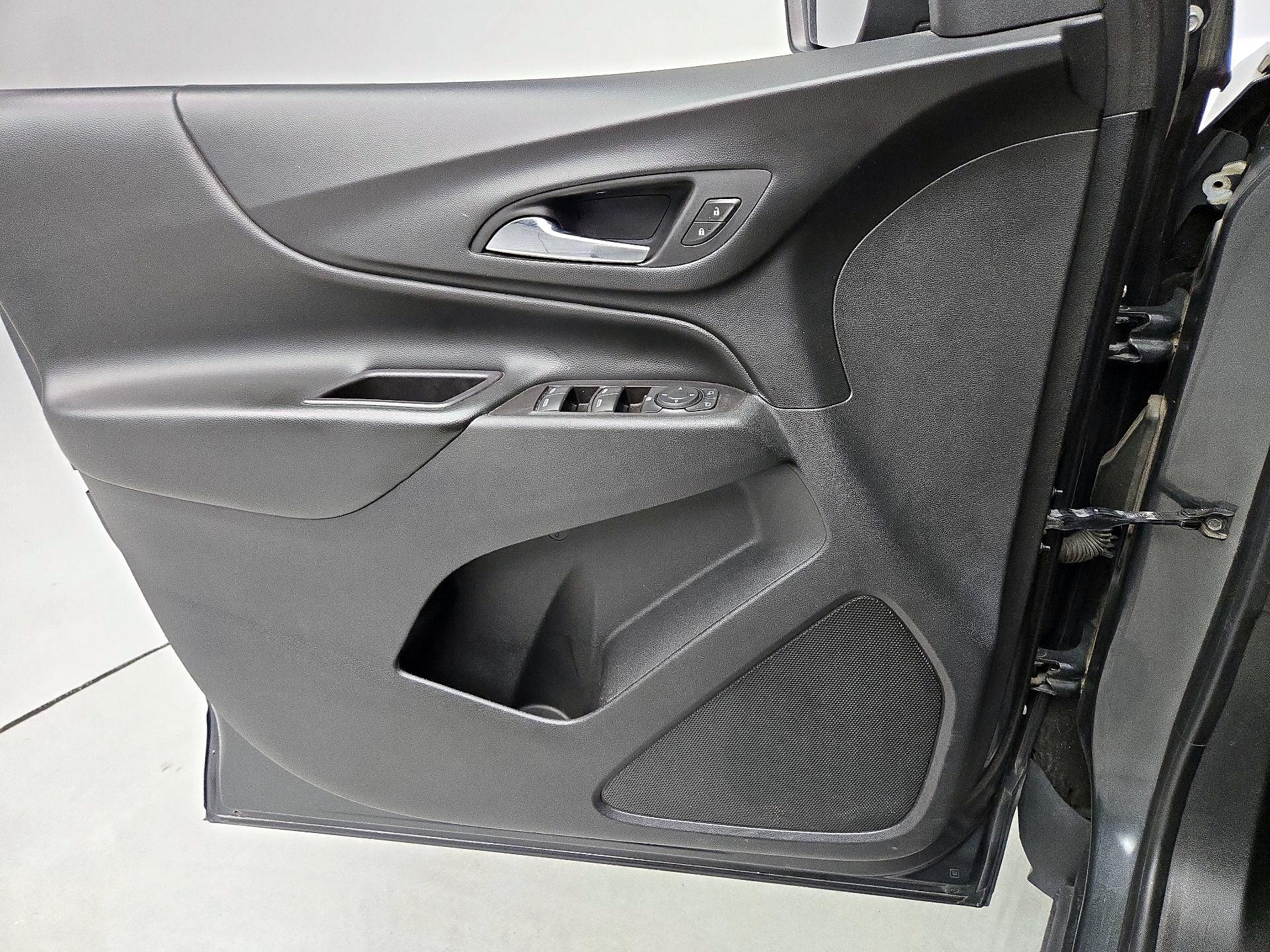 Thumbnail: 2020 Chevrolet Equinox - 12