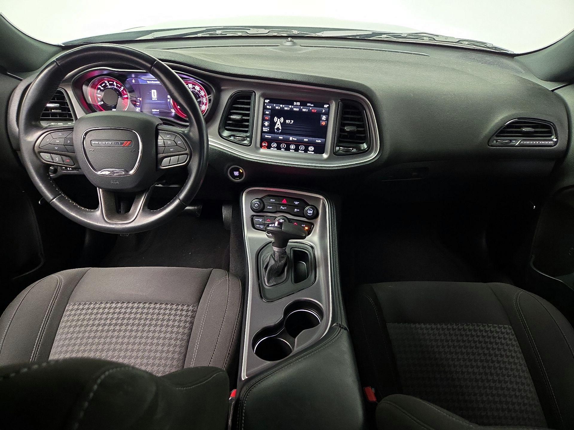 Thumbnail: 2022 Dodge Challenger - 9