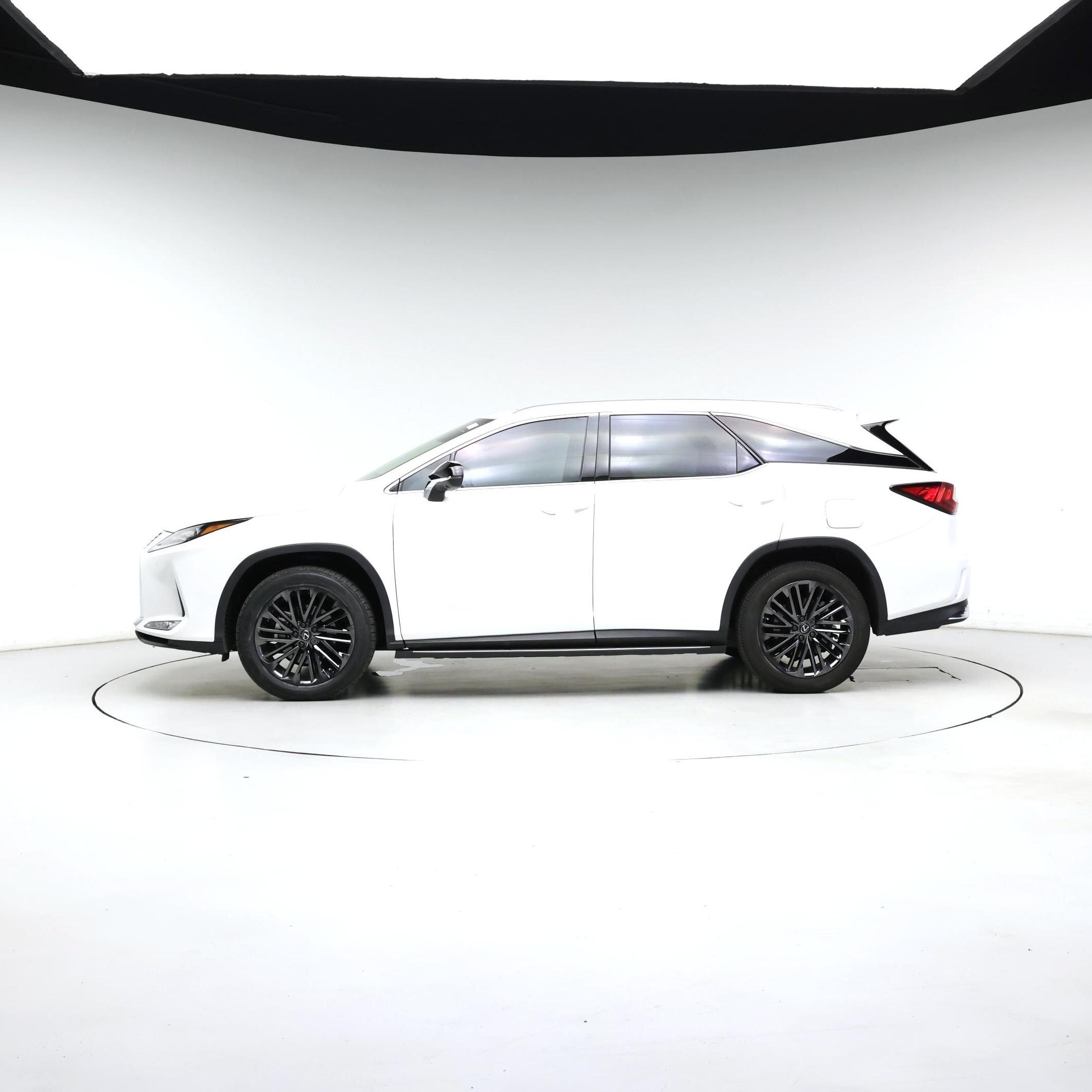 Thumbnail: 2022 Lexus RX - 3