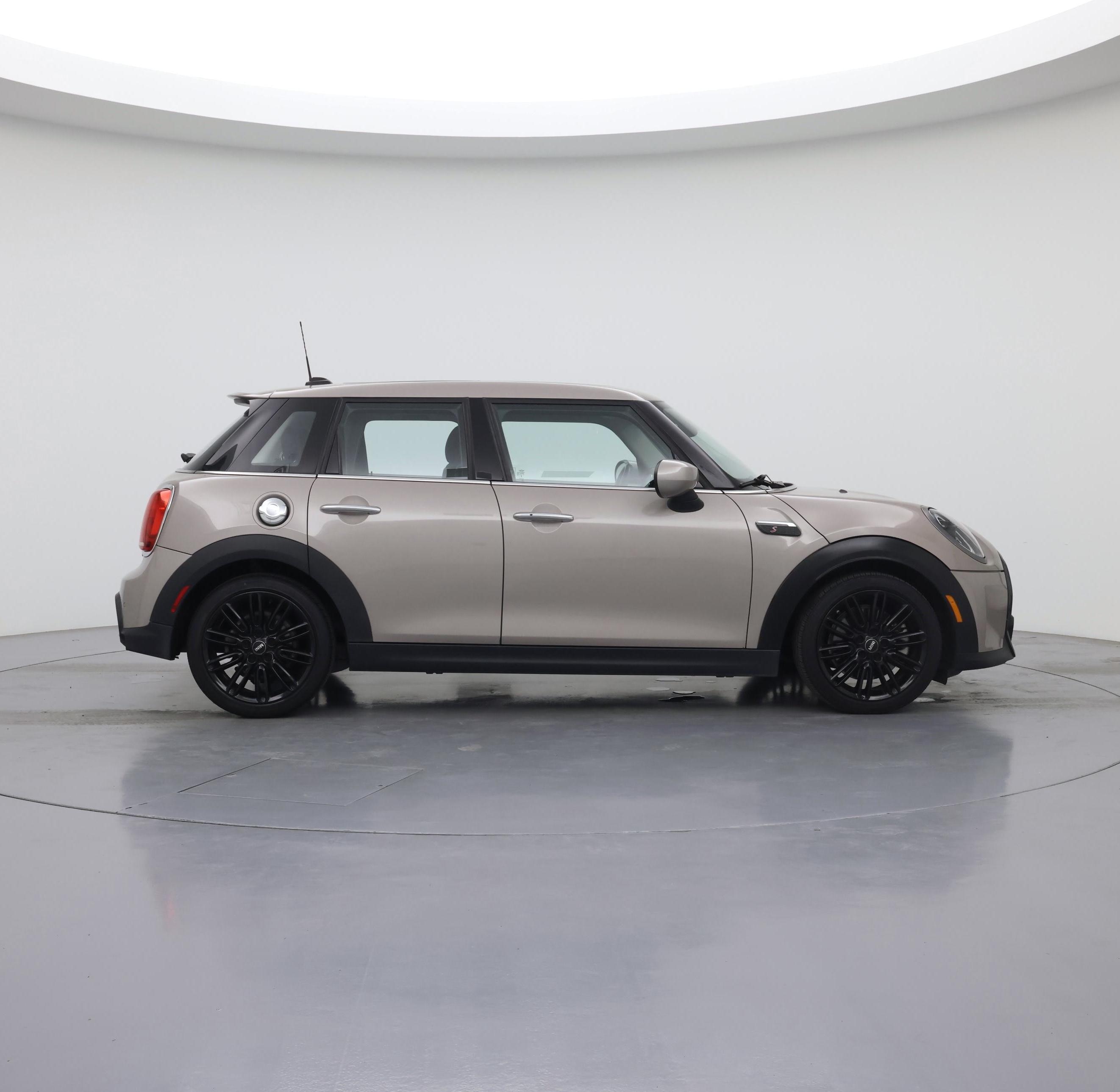 Thumbnail: 2024 MINI Cooper Hardtop - 7