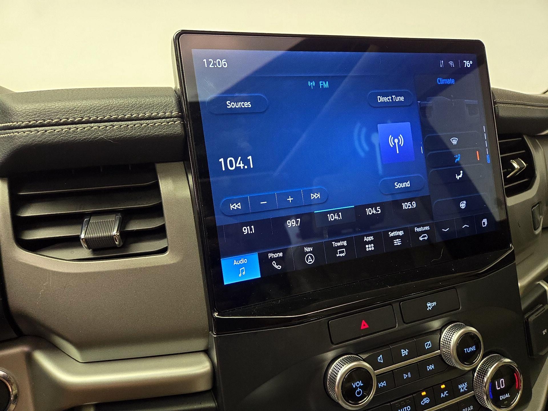 Thumbnail: 2022 Ford Expedition - 16