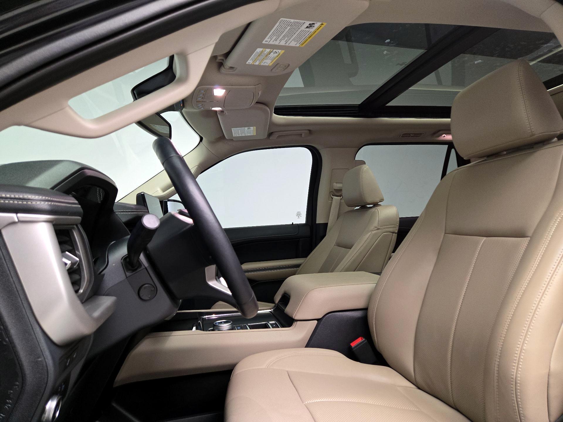 Thumbnail: 2022 Ford Expedition - 20
