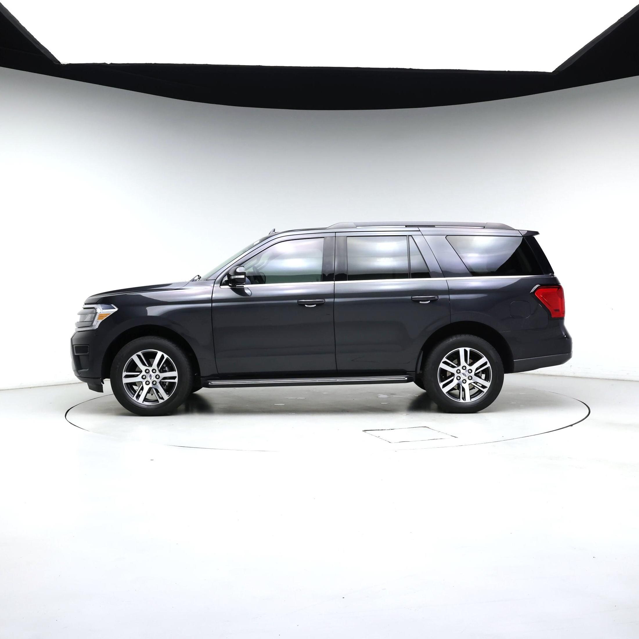 Thumbnail: 2022 Ford Expedition - 3