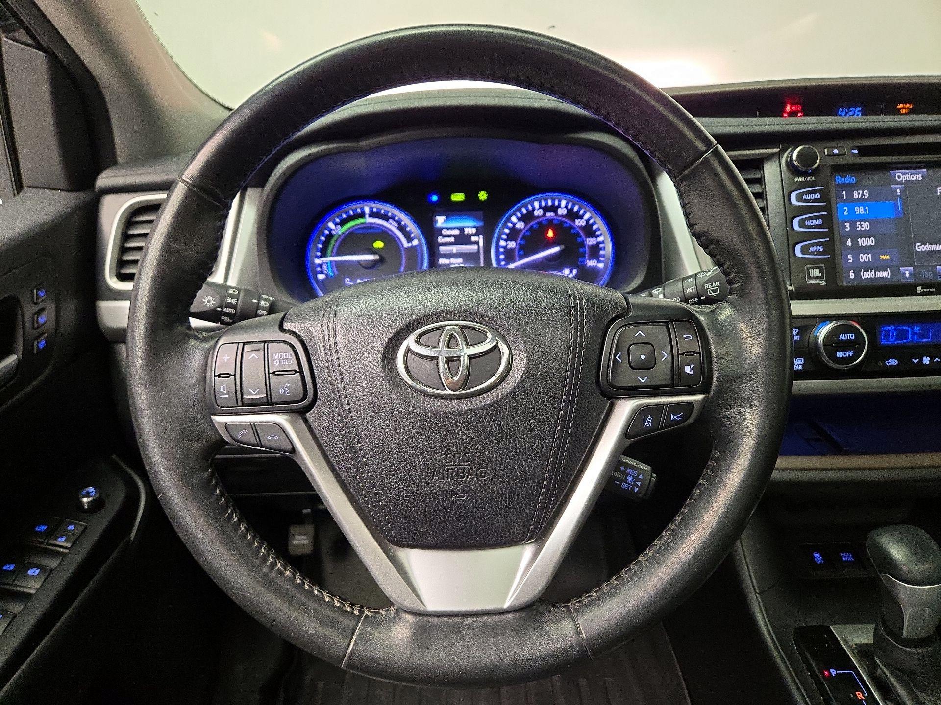 Thumbnail: 2018 Toyota Highlander - 10