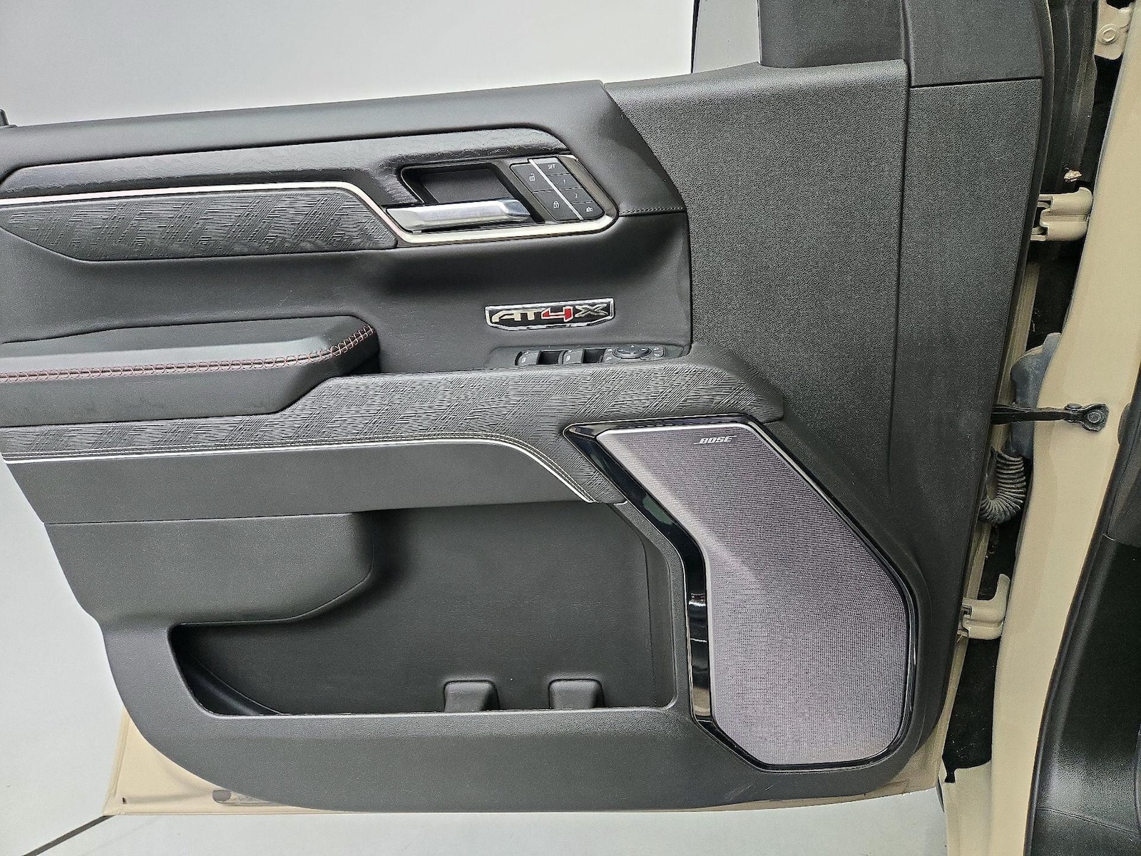 2023 GMC Sierra 1500 AT4X - Photo 13
