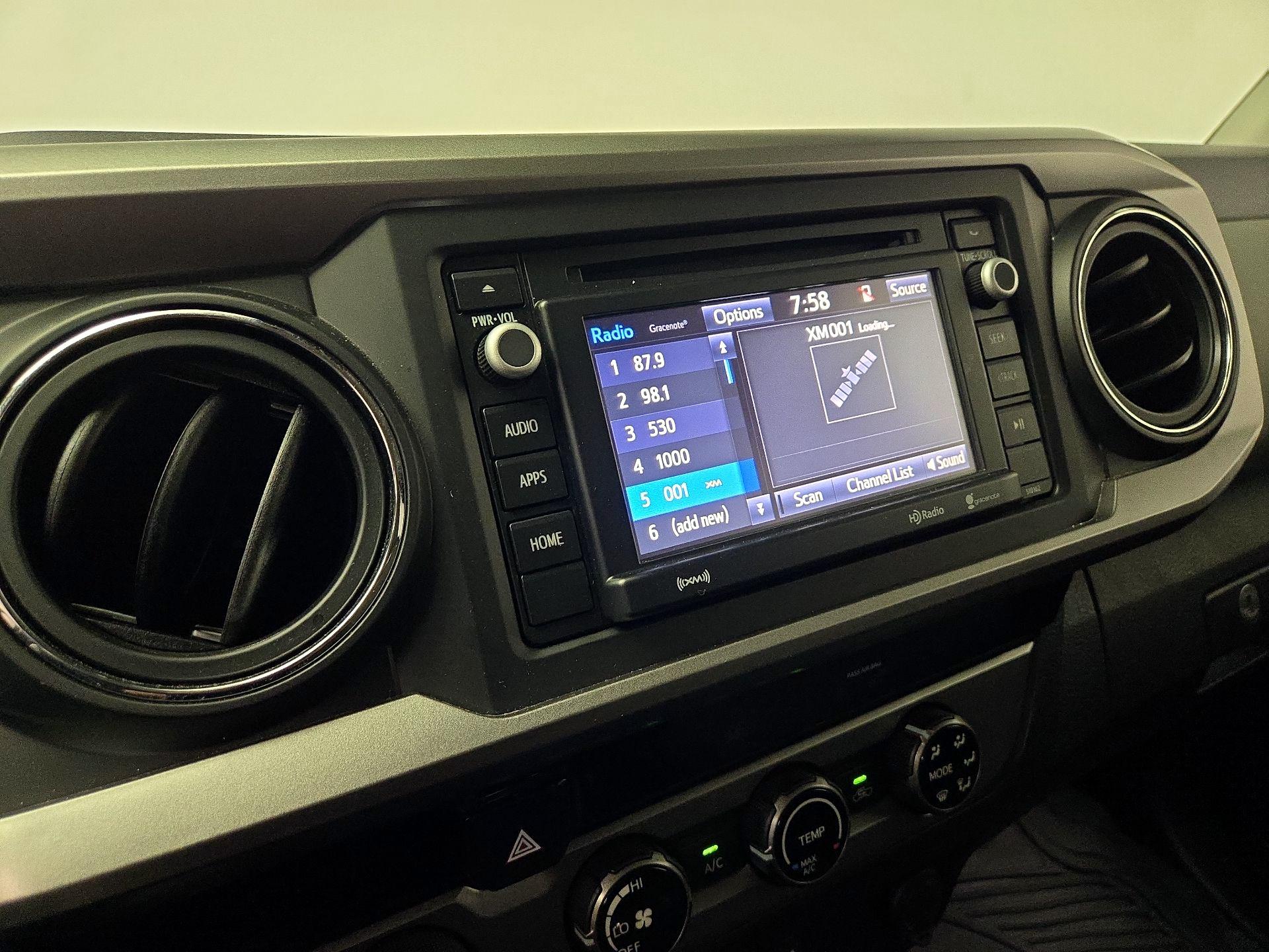 Thumbnail: 2018 Toyota Tacoma - 15