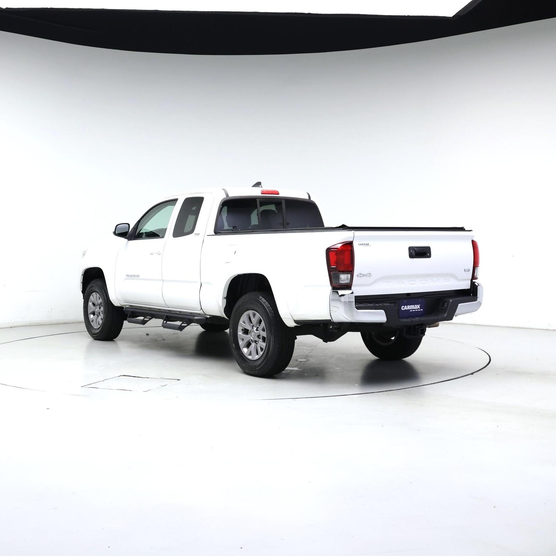 Thumbnail: 2018 Toyota Tacoma - 2