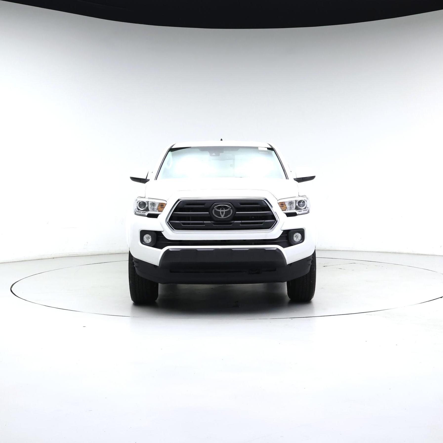 Thumbnail: 2018 Toyota Tacoma - 5