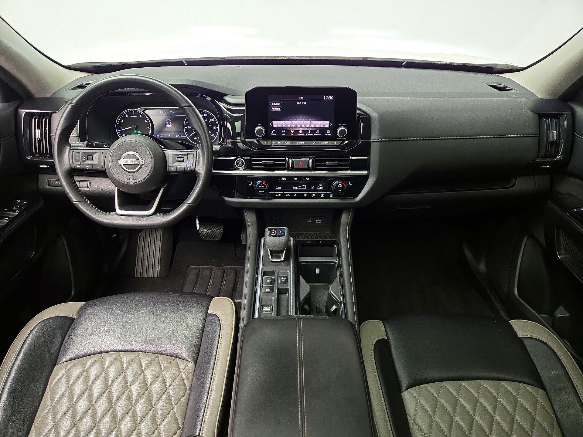 Thumbnail: 2022 Nissan Pathfinder - 9