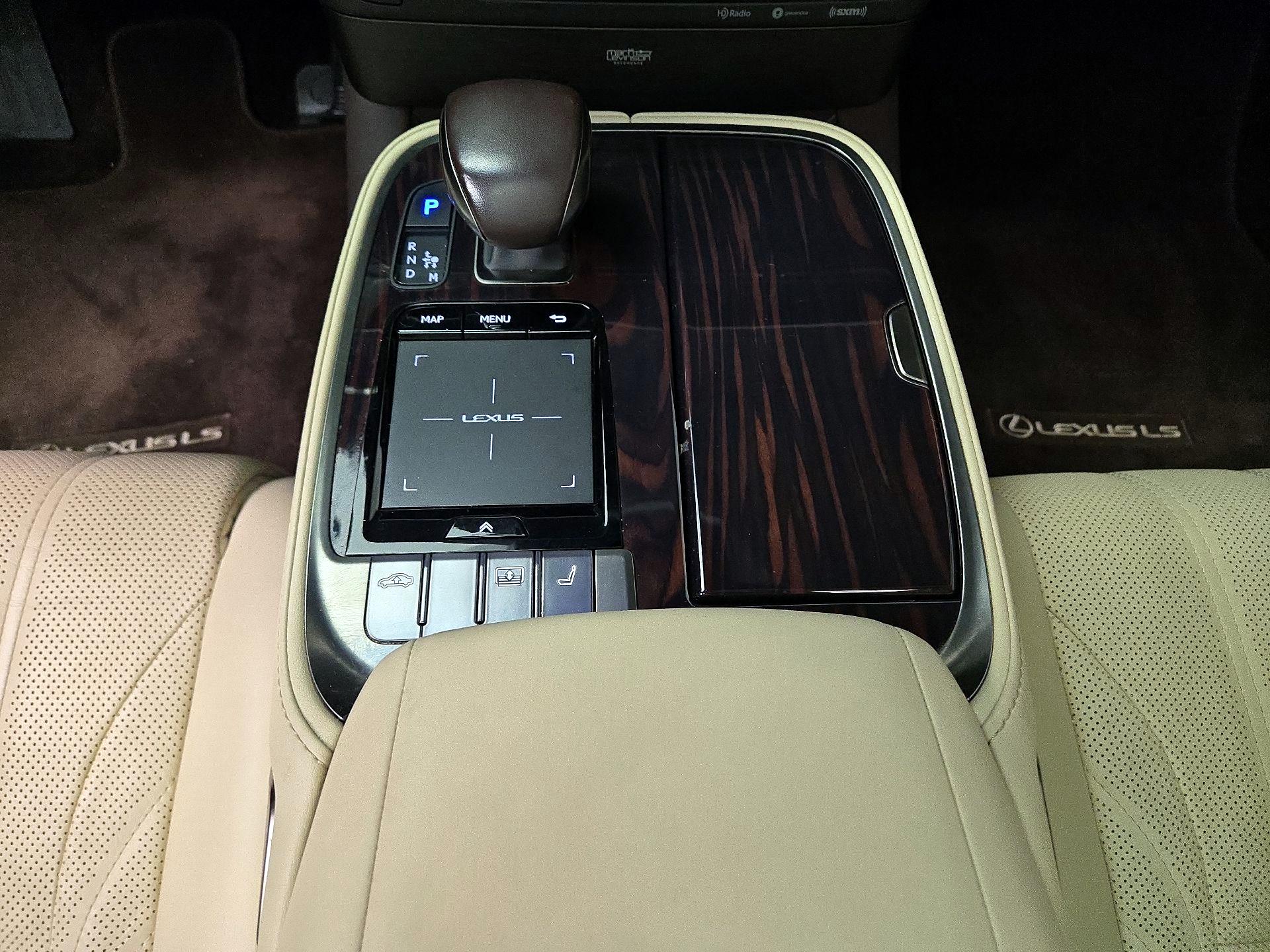 Thumbnail: 2019 Lexus LS - 18