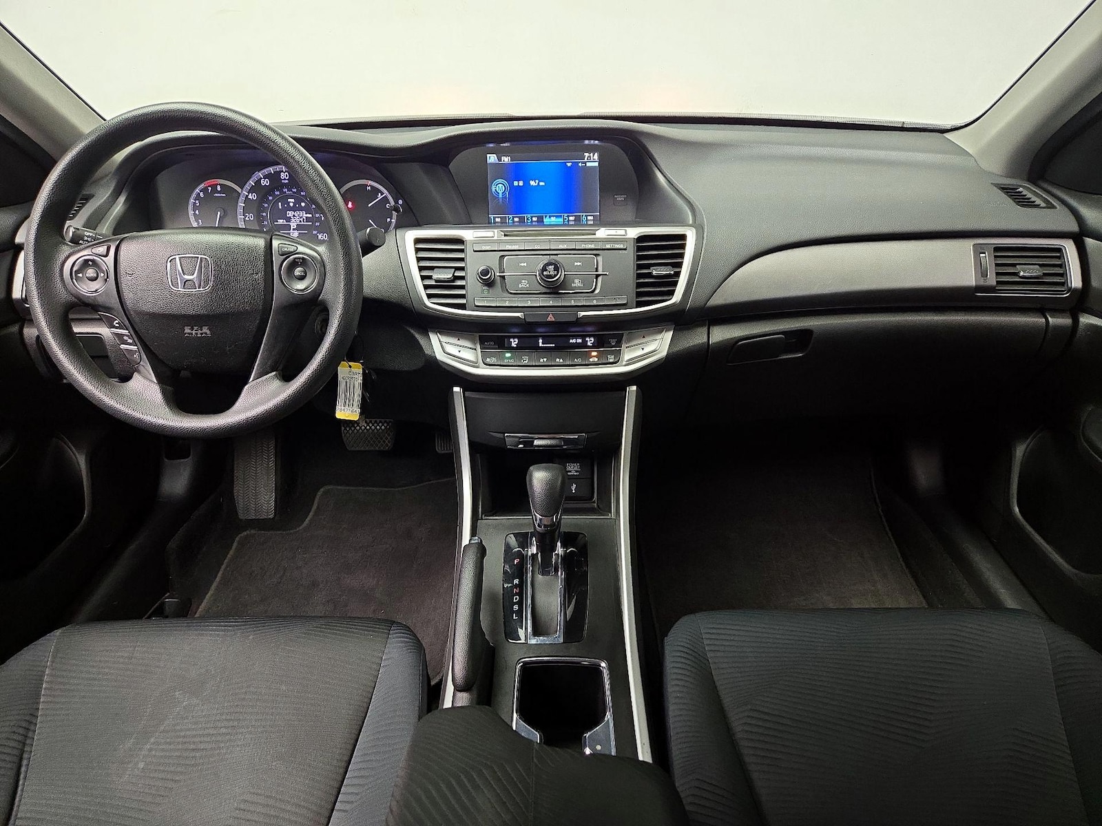 2015 Honda Accord LX - Photo 10