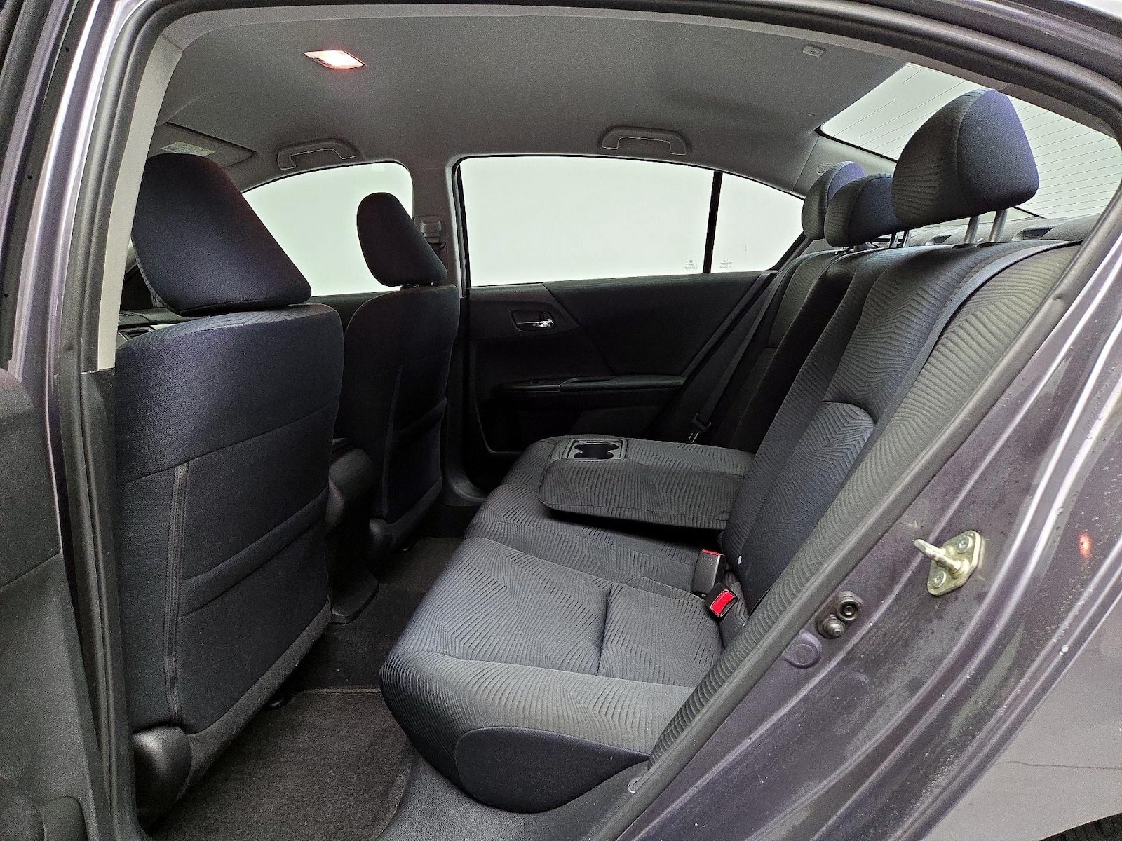 2015 Honda Accord LX - Photo 20
