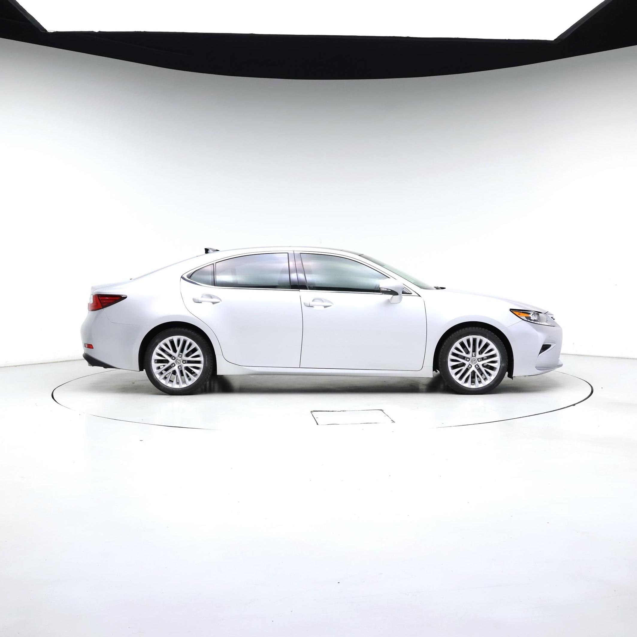 Thumbnail: 2018 Lexus ES - 7