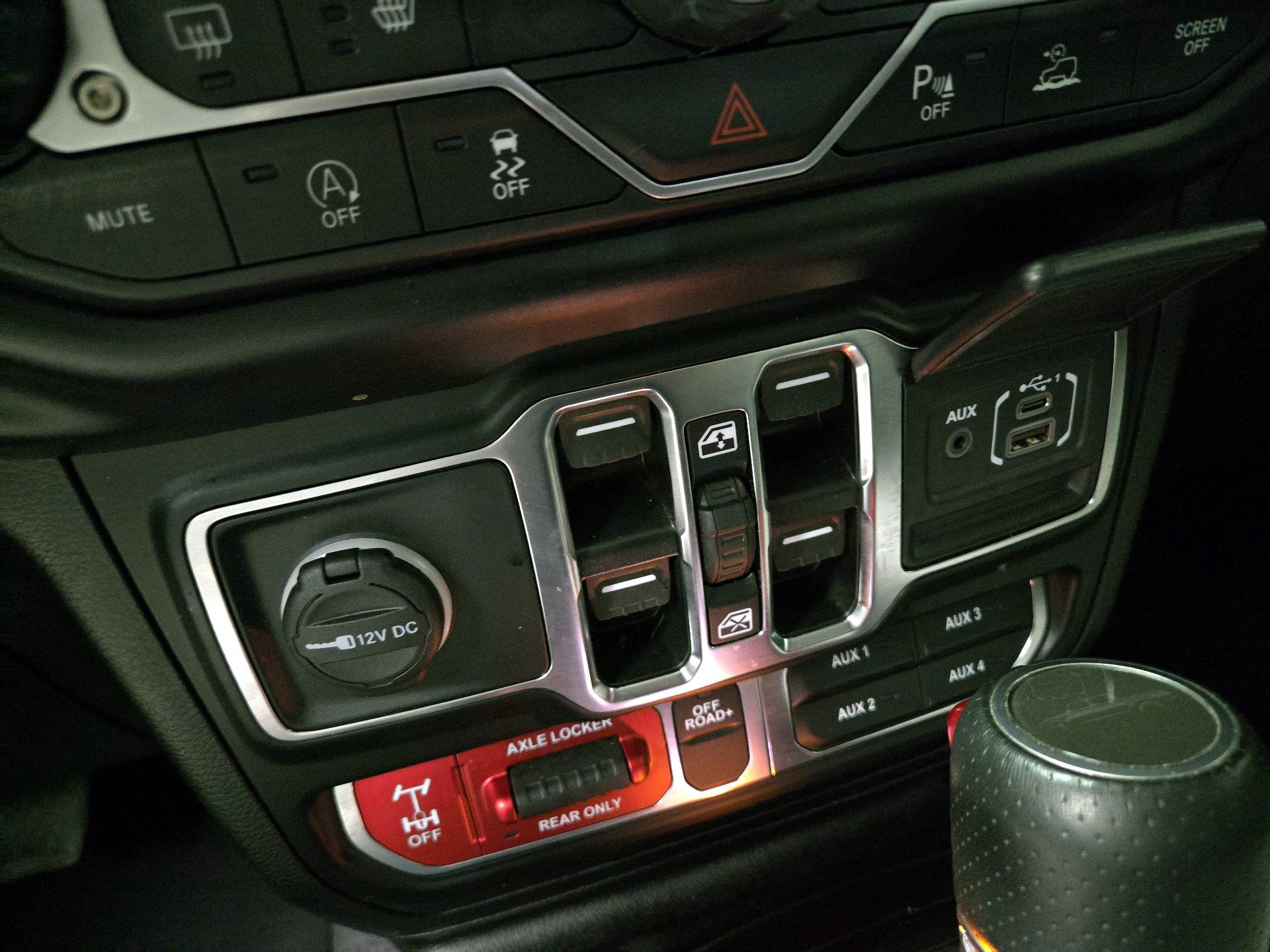 Thumbnail: 2022 Jeep Gladiator - 19