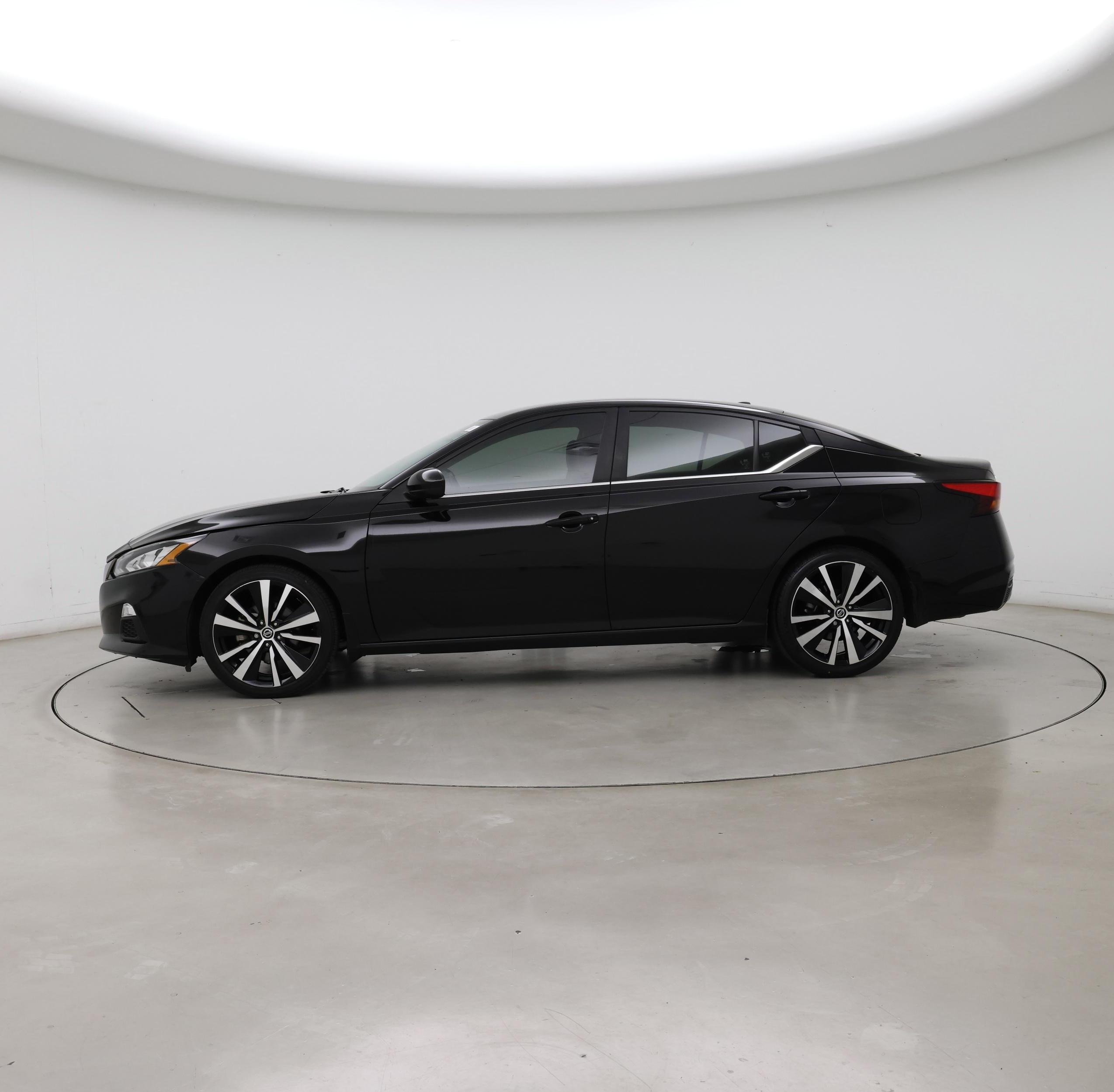 Thumbnail: 2022 Nissan Altima - 3