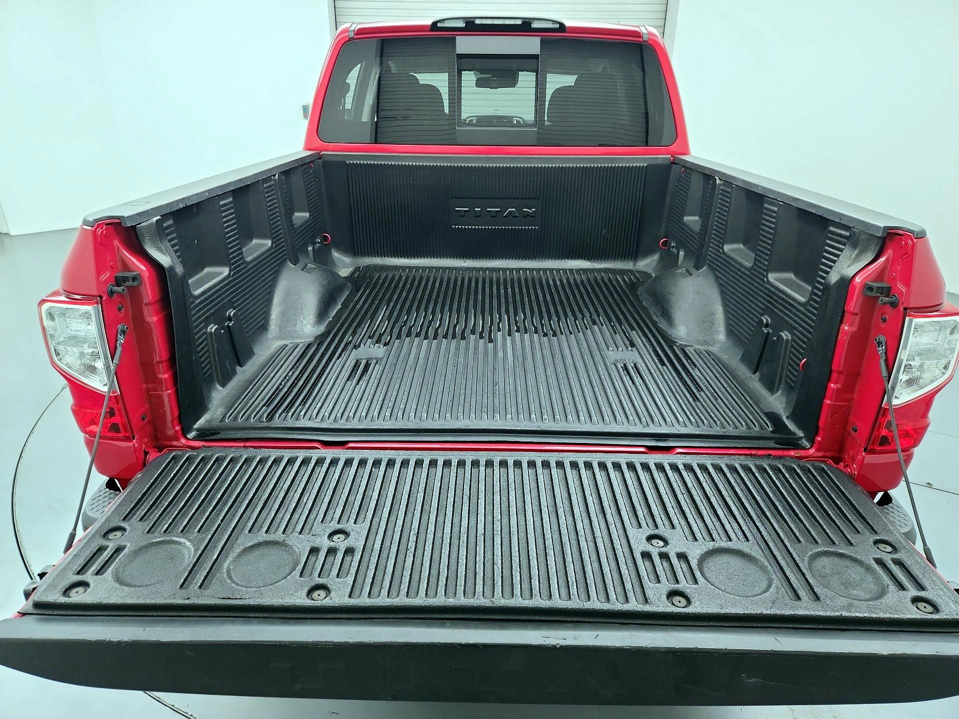 Thumbnail: 2021 Nissan Titan - 20