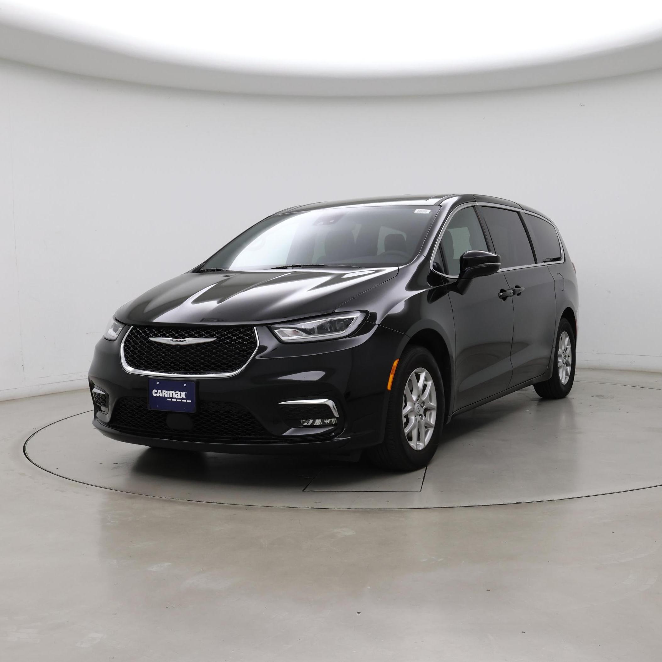 Thumbnail: 2025 Chrysler Pacifica - 4