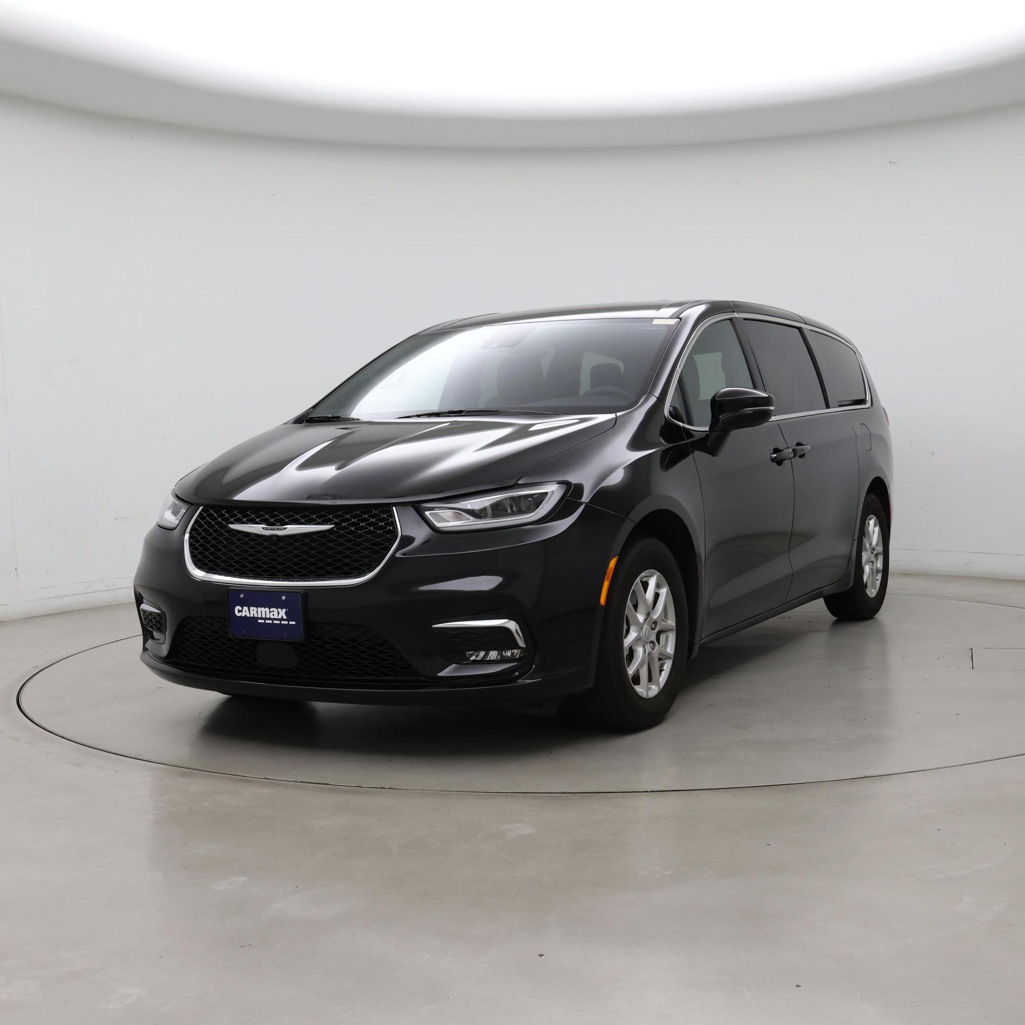 Thumbnail: 2025 Chrysler Pacifica - 4