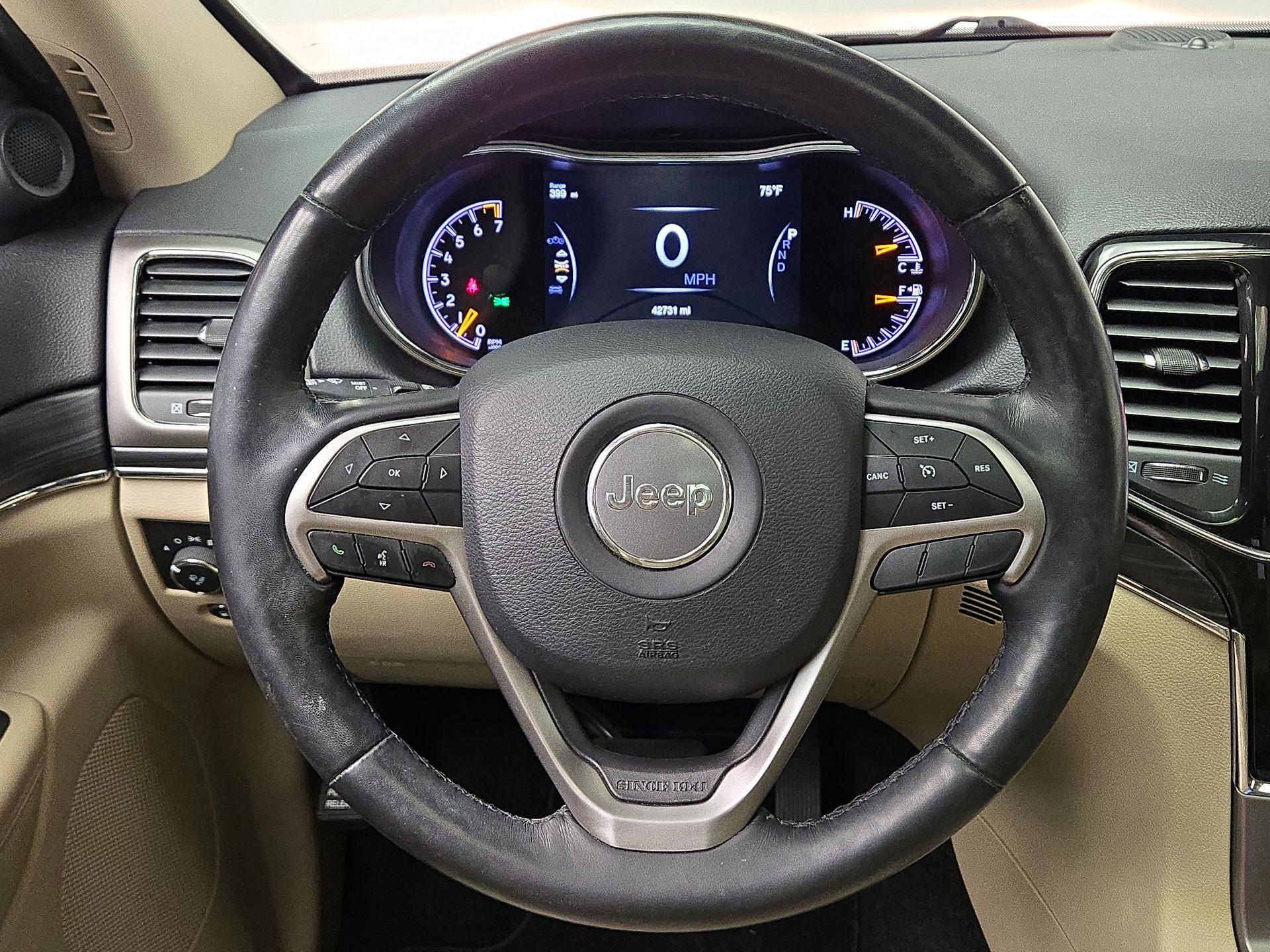 Thumbnail: 2020 Jeep Grand Cherokee - 10