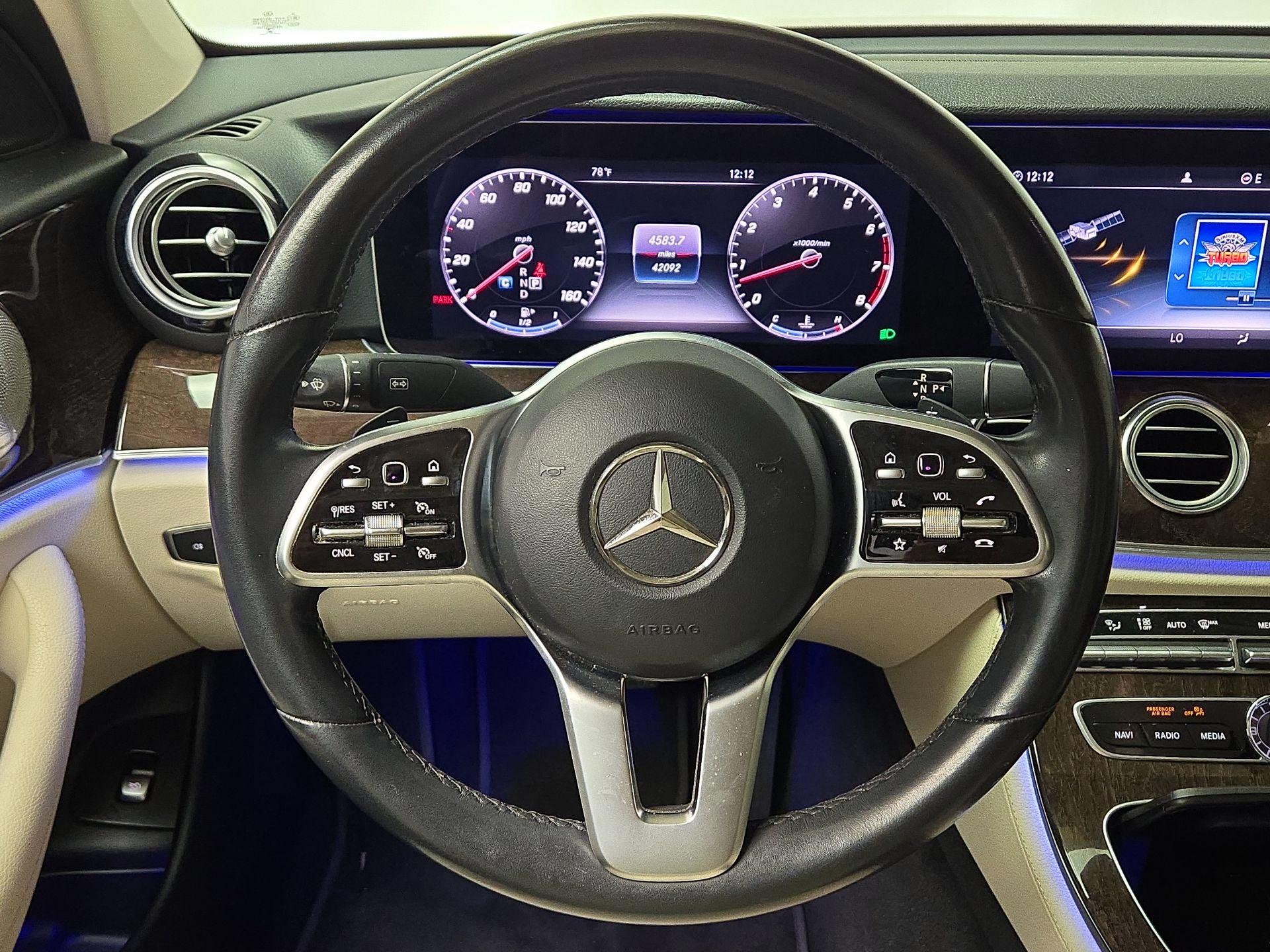 Thumbnail: 2020 Mercedes-Benz E-Class - 10