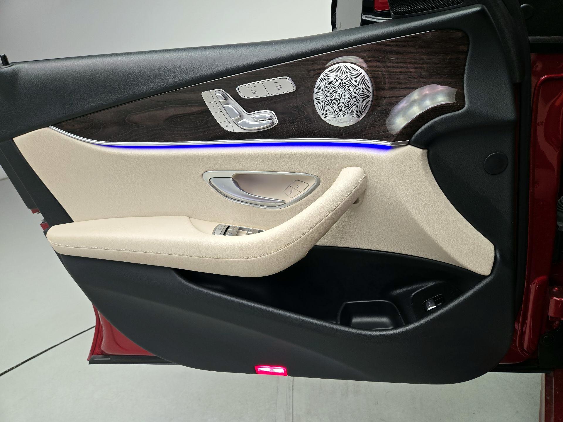 Thumbnail: 2020 Mercedes-Benz E-Class - 12