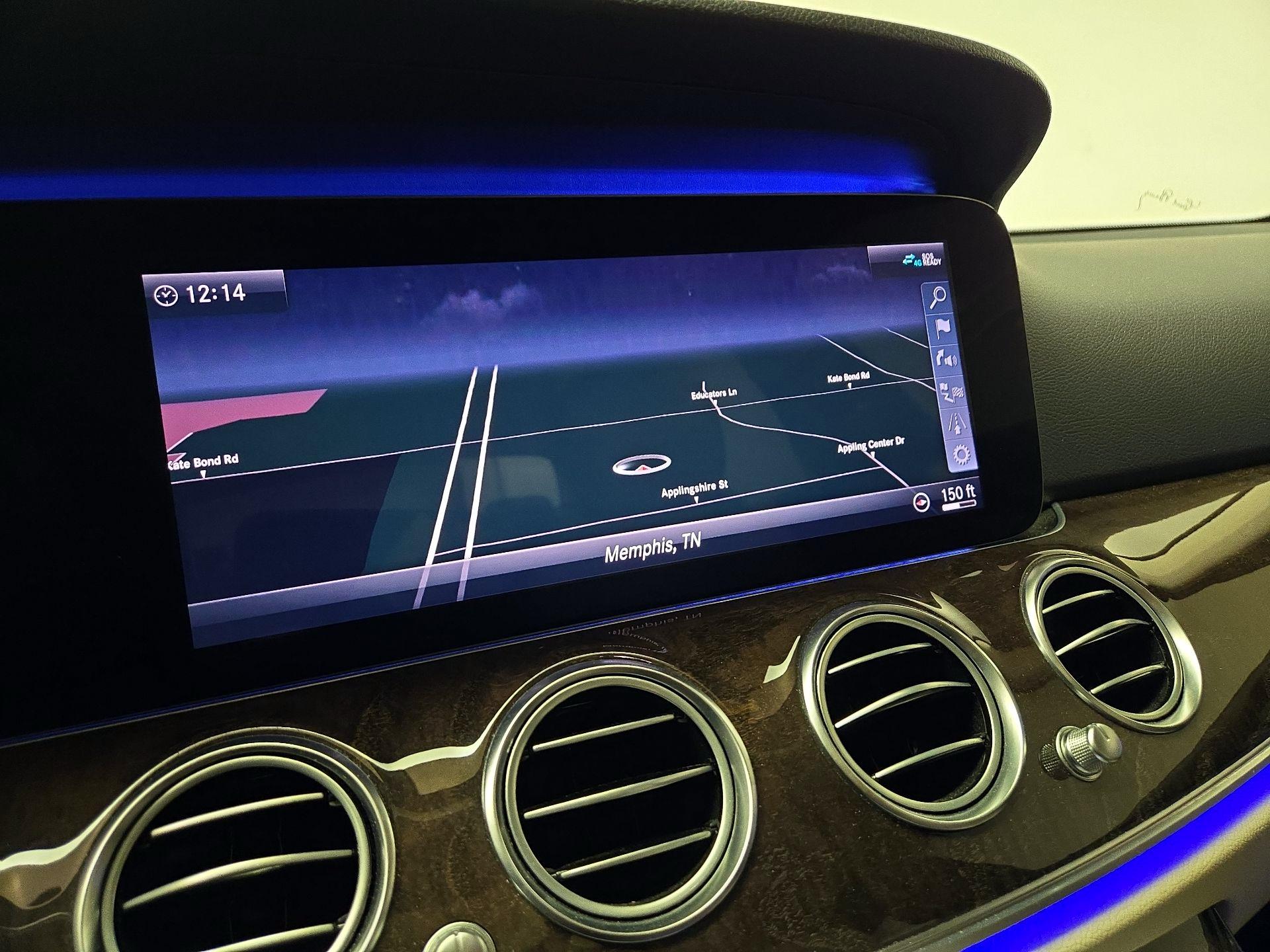 Thumbnail: 2020 Mercedes-Benz E-Class - 14