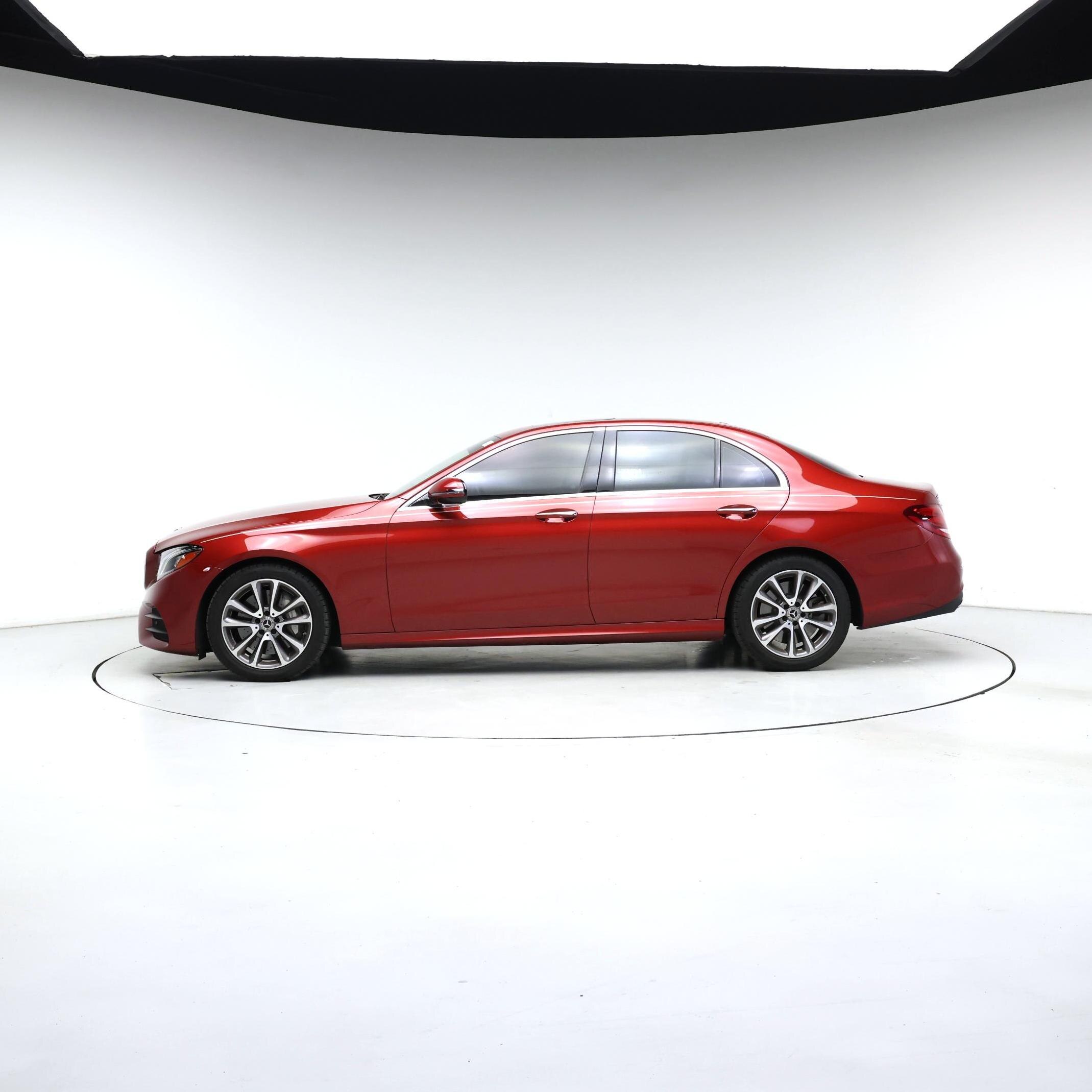 Thumbnail: 2020 Mercedes-Benz E-Class - 3
