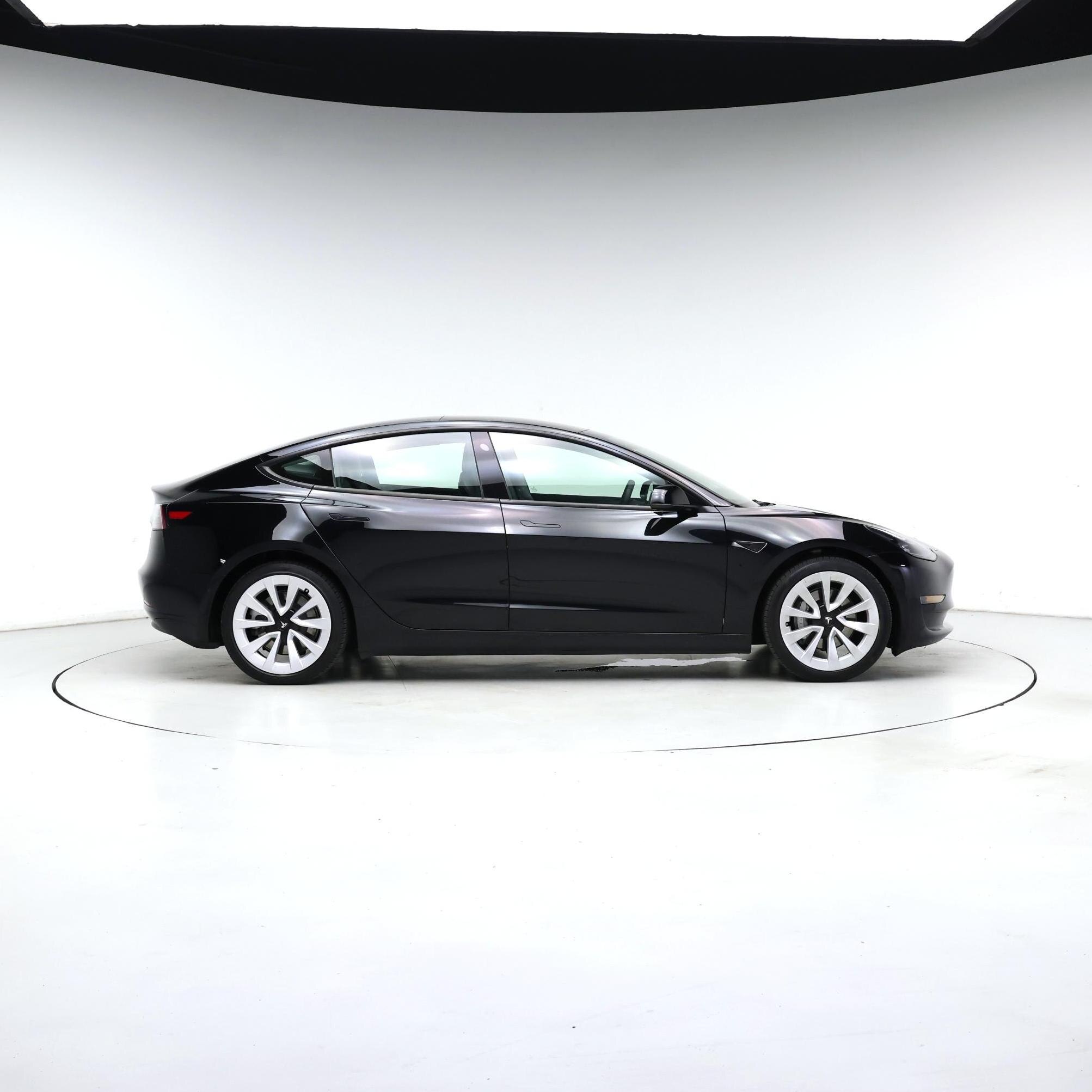 Thumbnail: 2022 Tesla Model 3 - 7