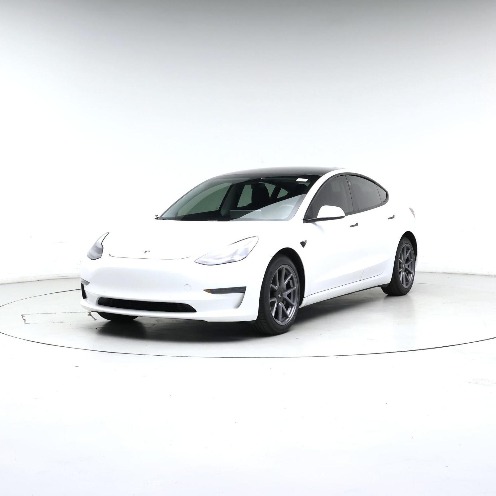Thumbnail: 2021 Tesla Model 3 - 4